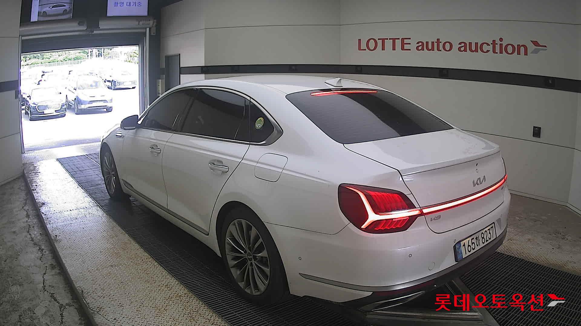 2022 - kia k9