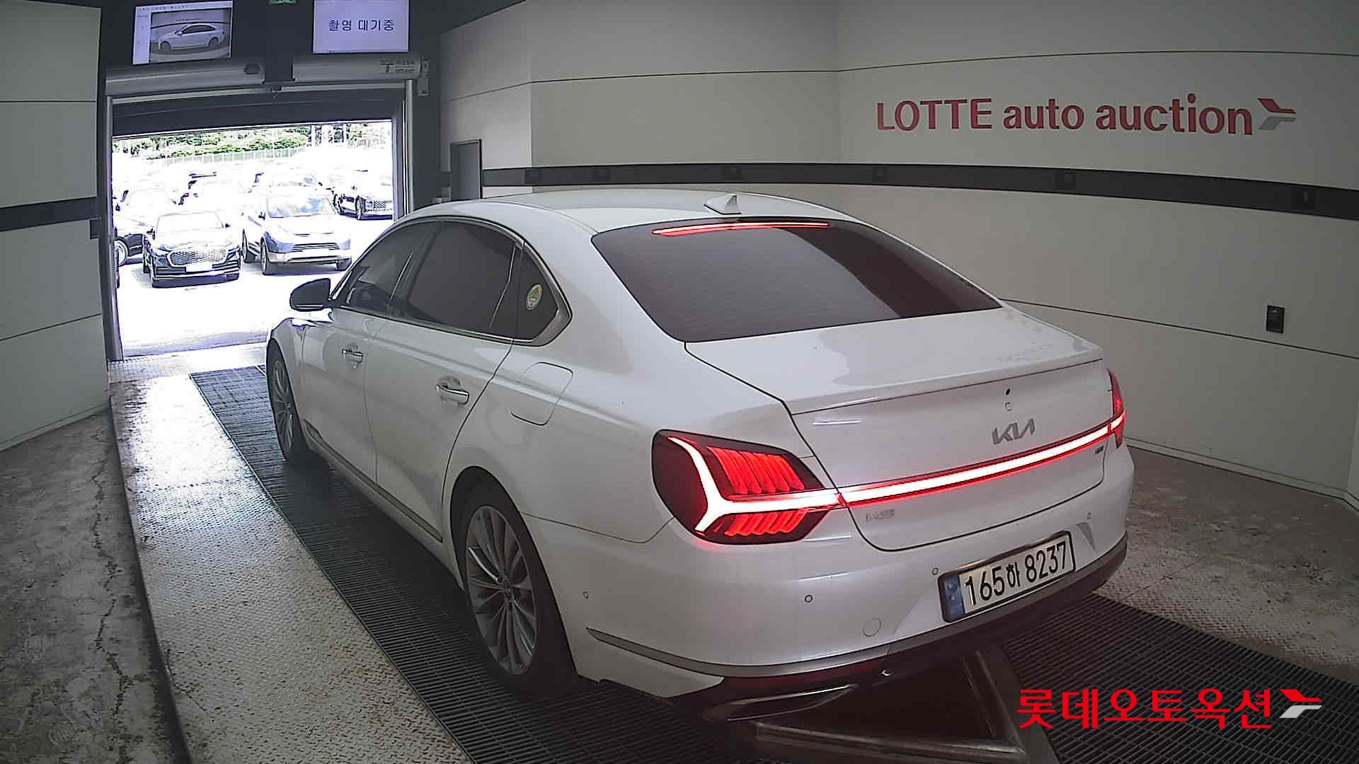 2022 - kia k9