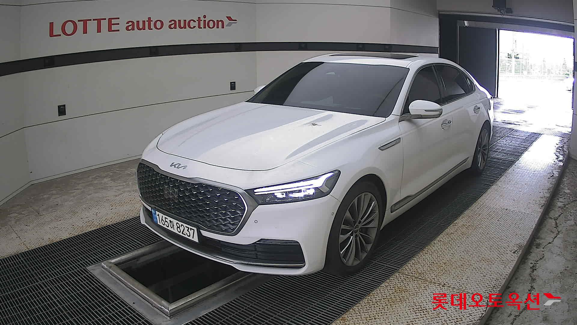 2022 - kia k9