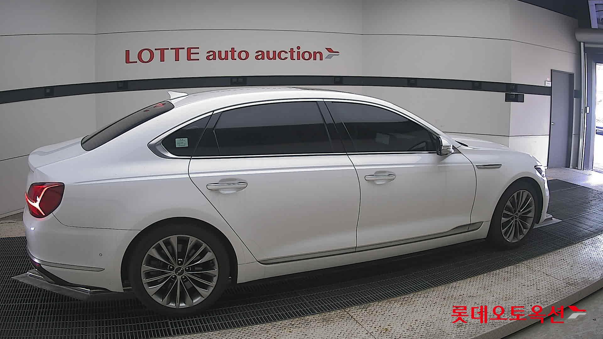 2022 - kia k9