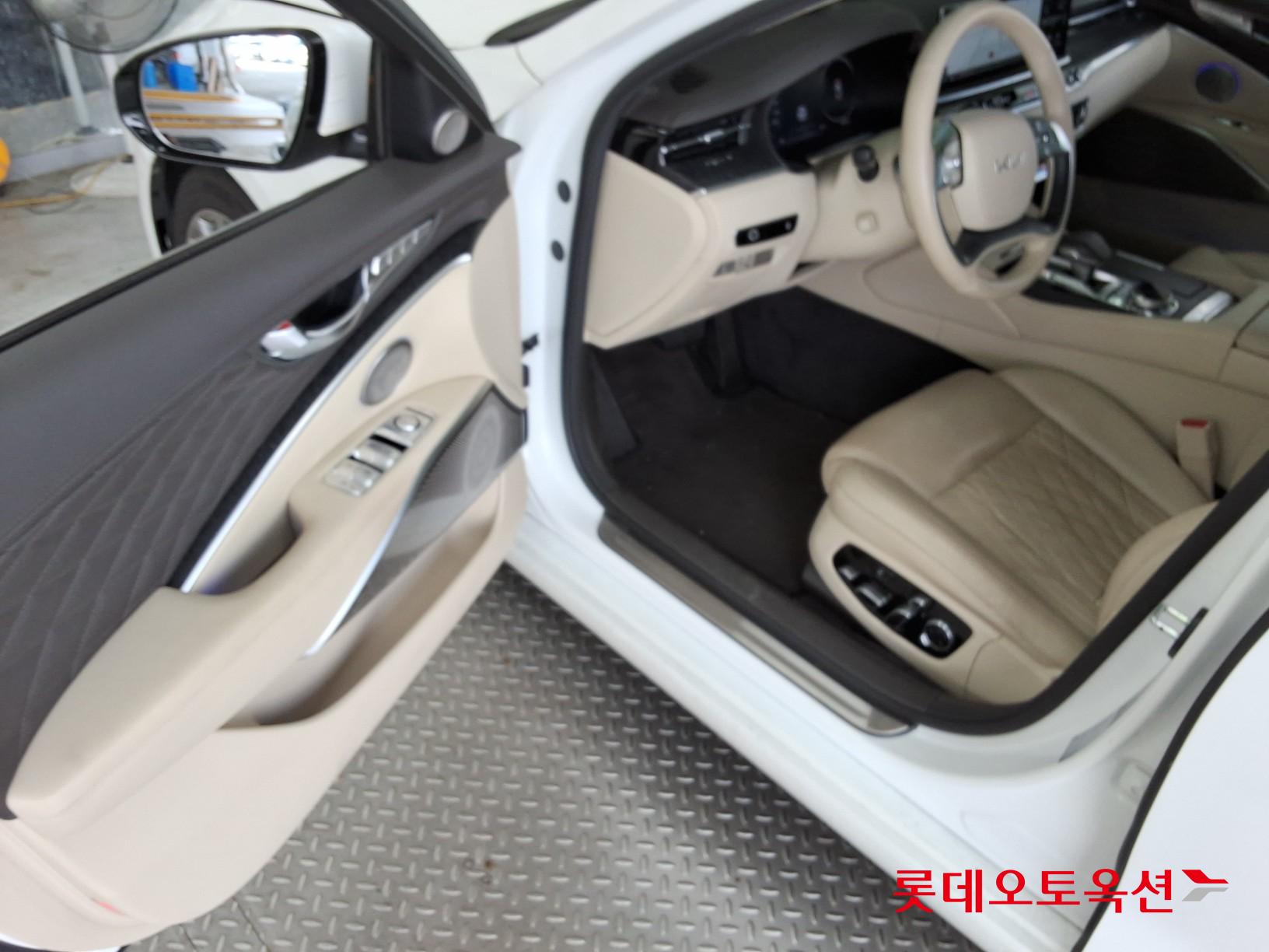 2022 - kia k9