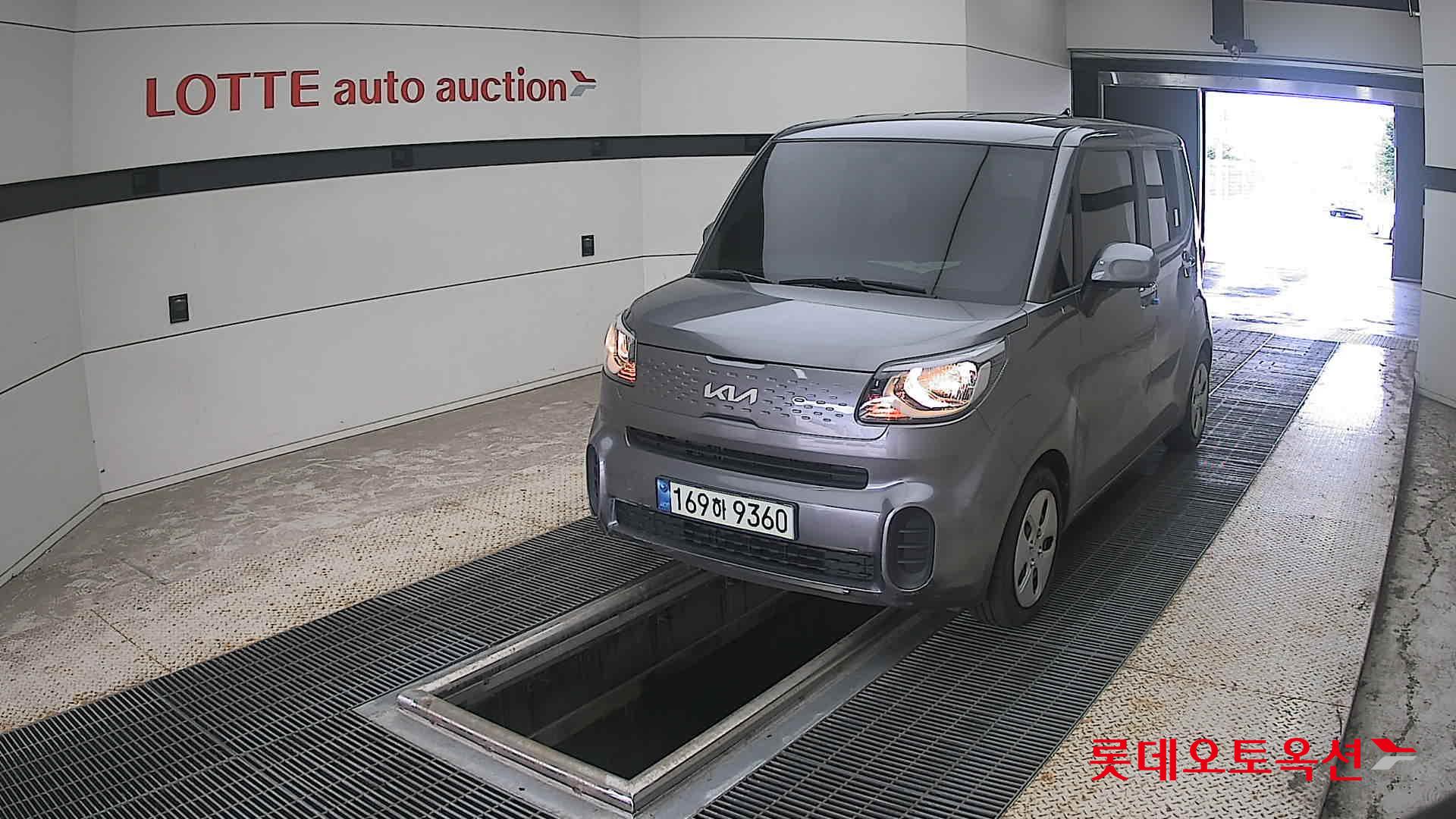 2022 - kia ray