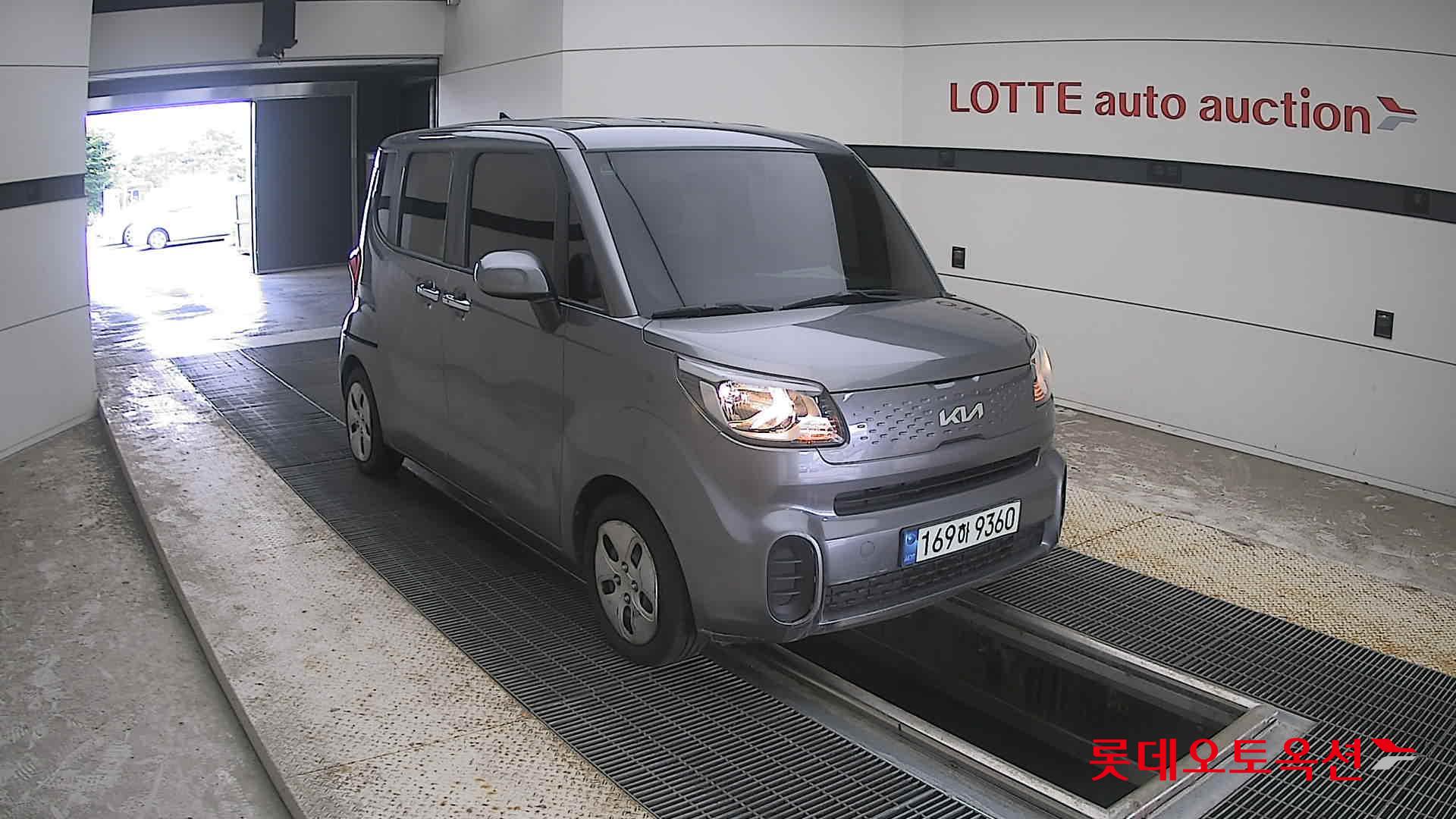2022 - kia ray