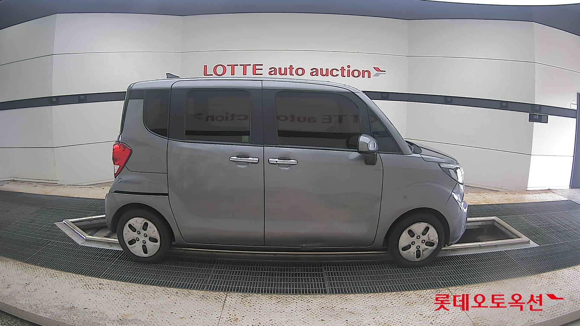 2022 - kia ray