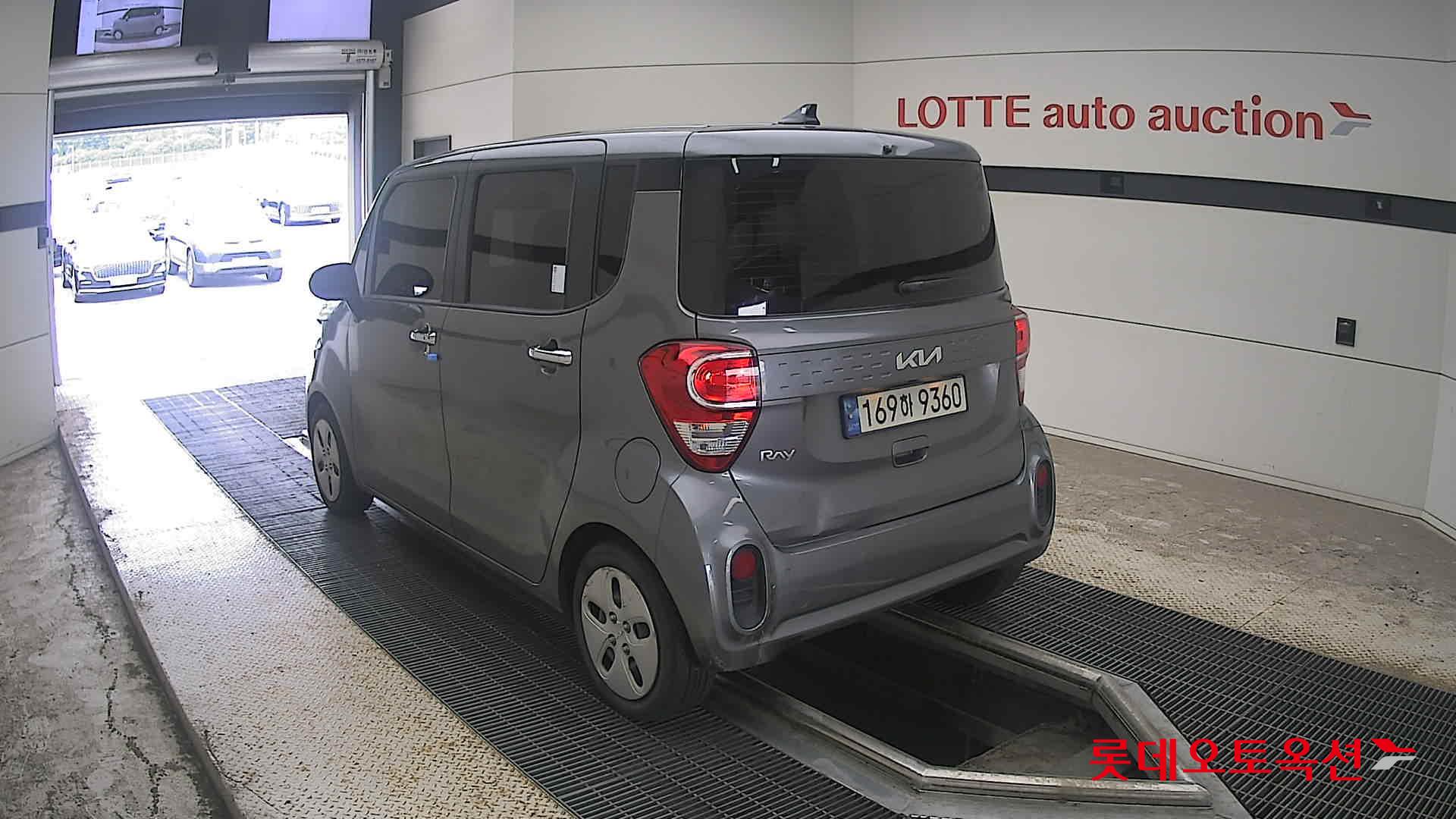 2022 - kia ray
