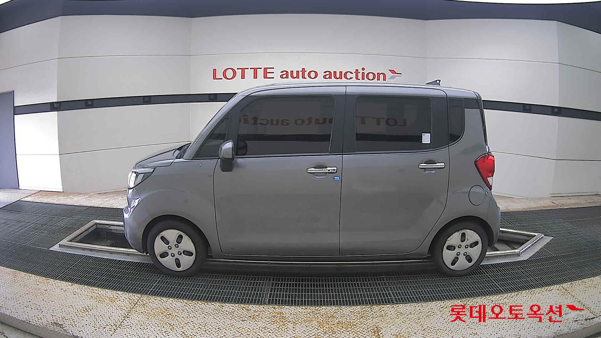 2022 - kia ray