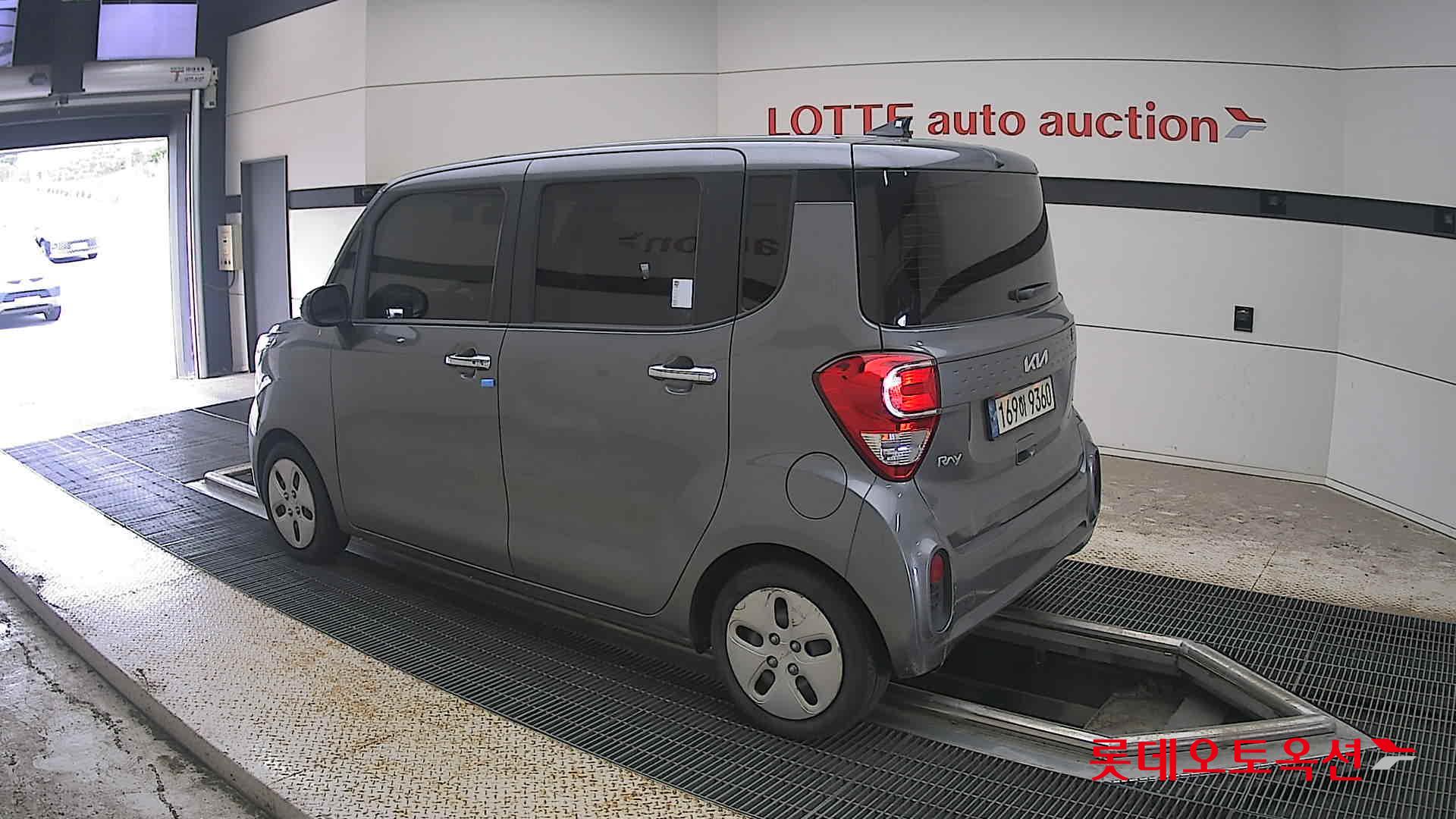 2022 - kia ray