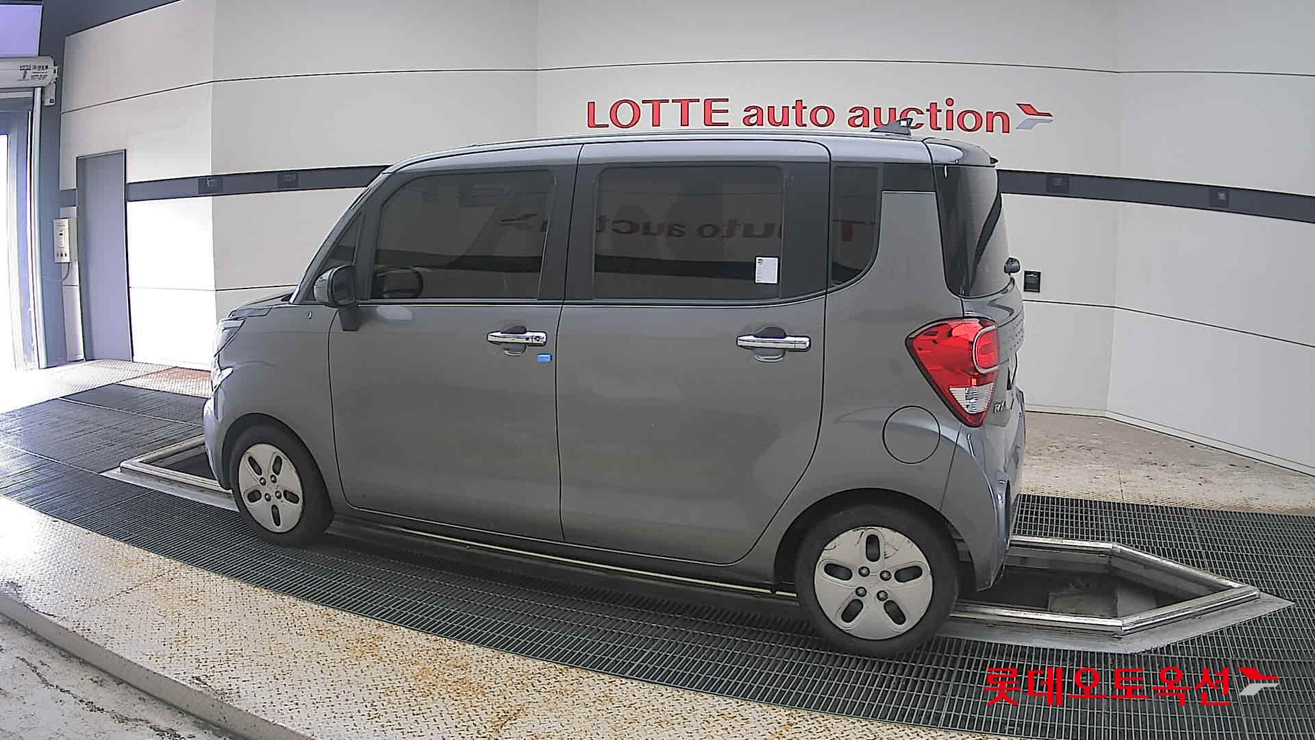 2022 - kia ray