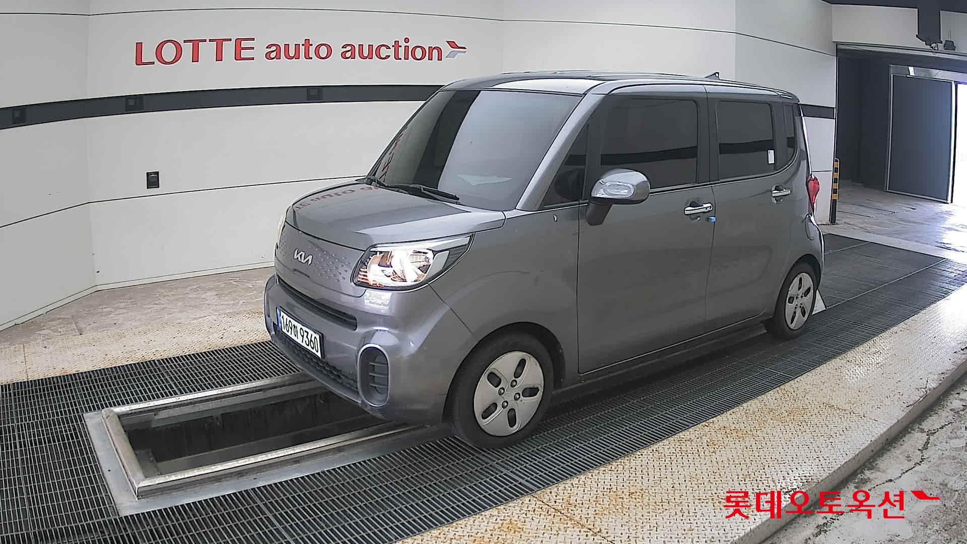 2022 - kia ray
