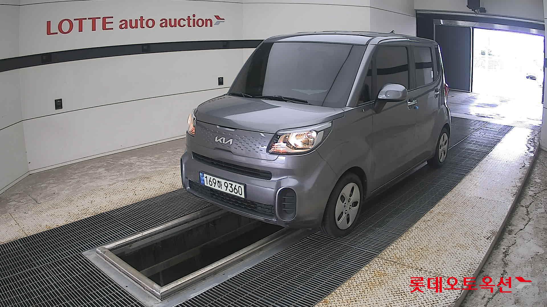 2022 - kia ray