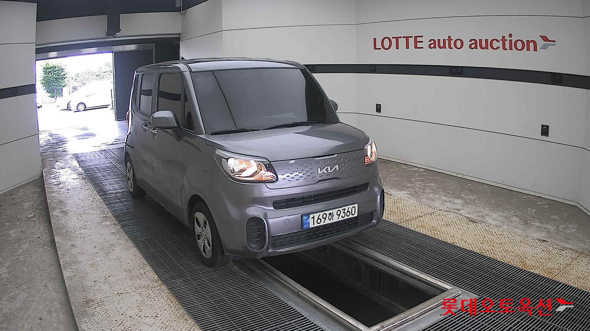 2022 - kia ray
