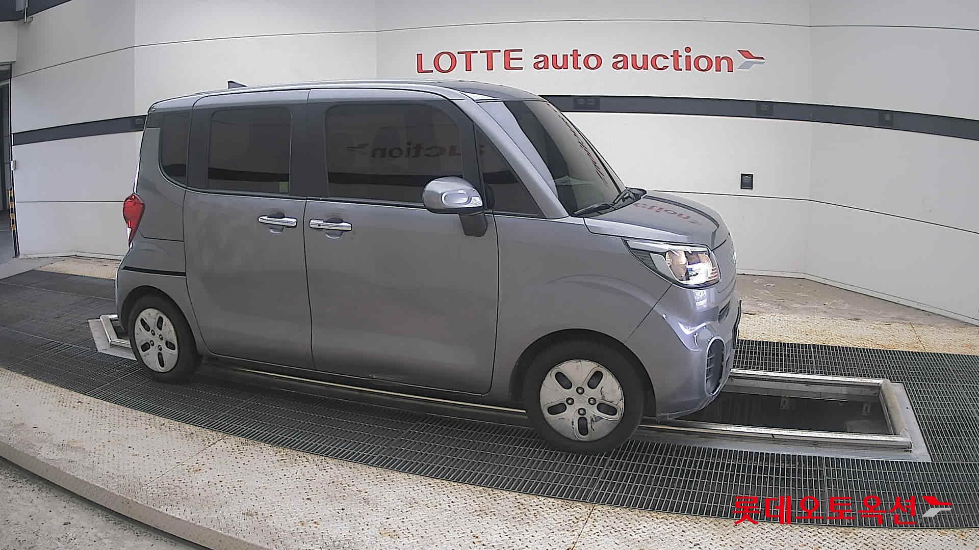 2022 - kia ray