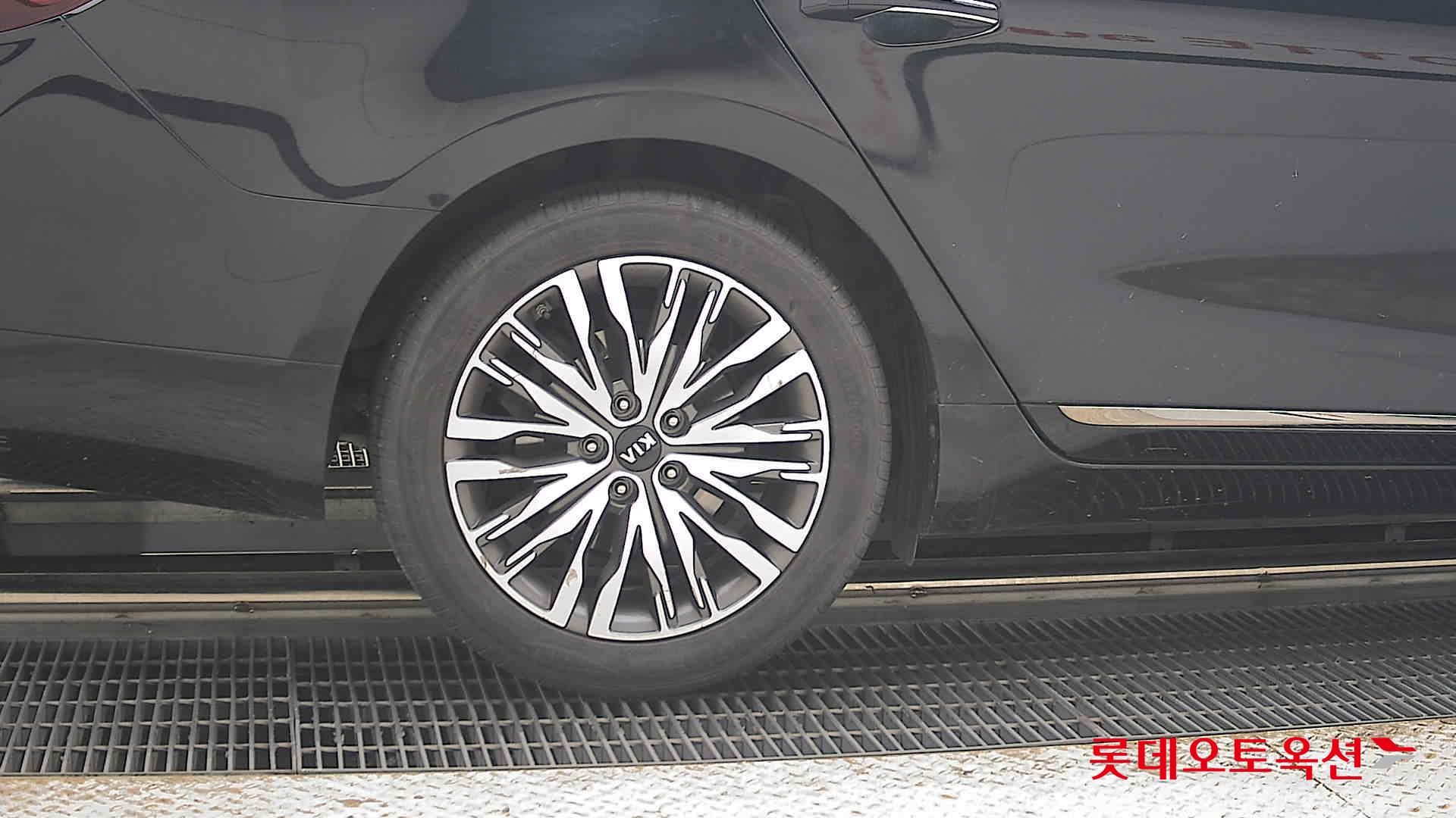 2020 - kia k7
