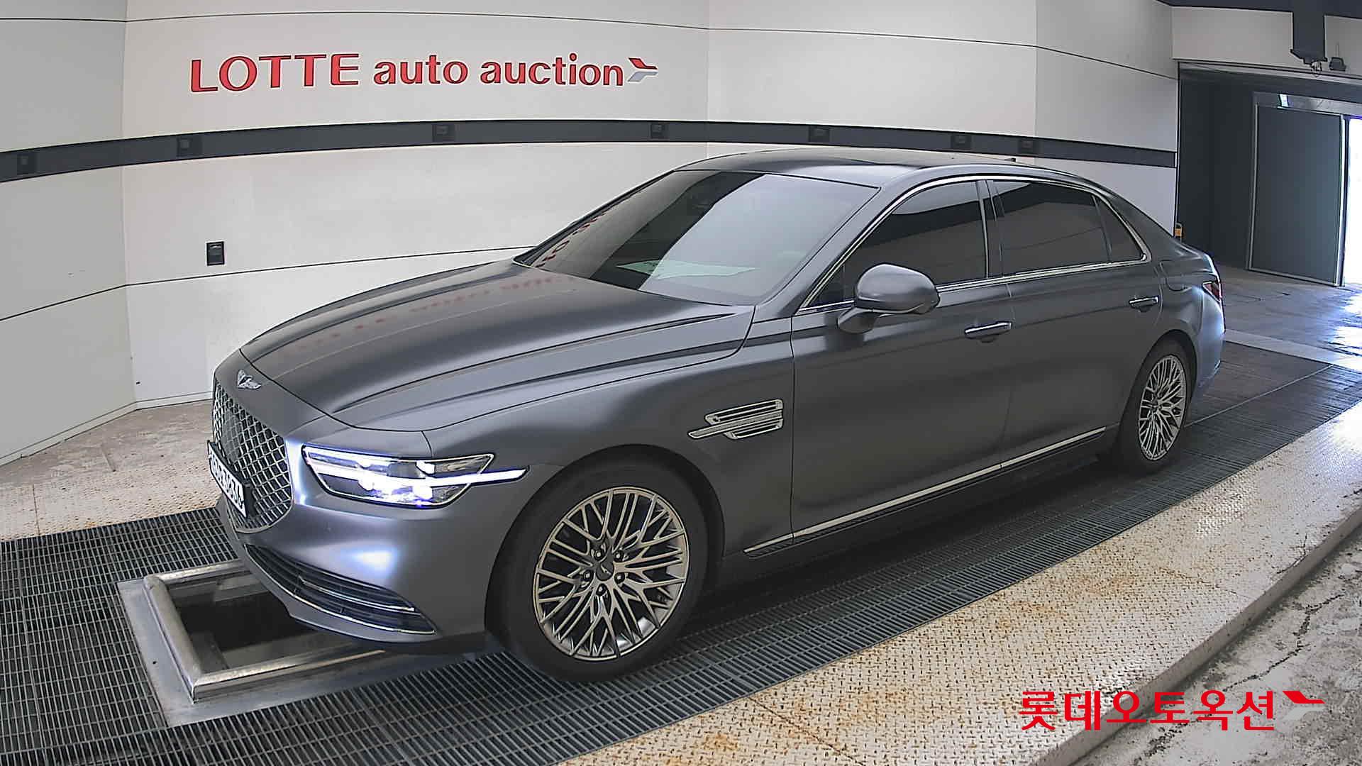 2021 - genesis g90