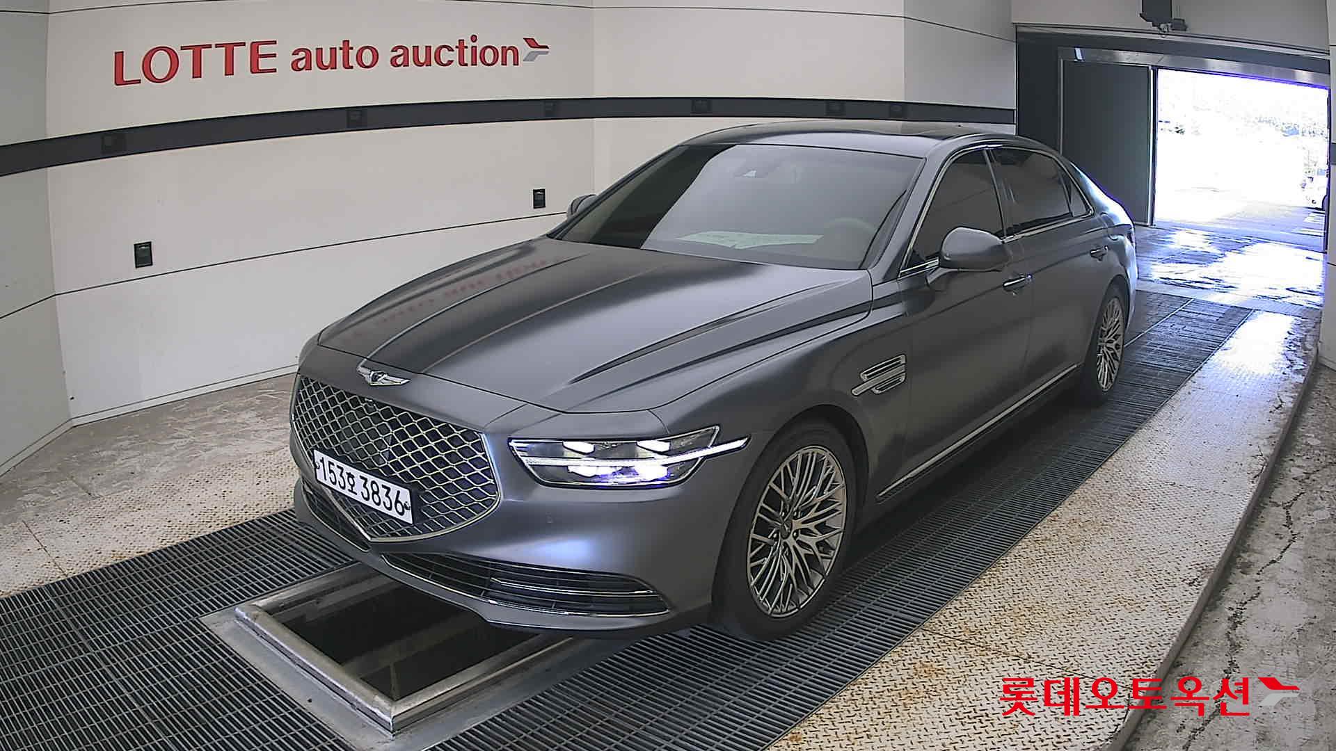 2021 - genesis g90