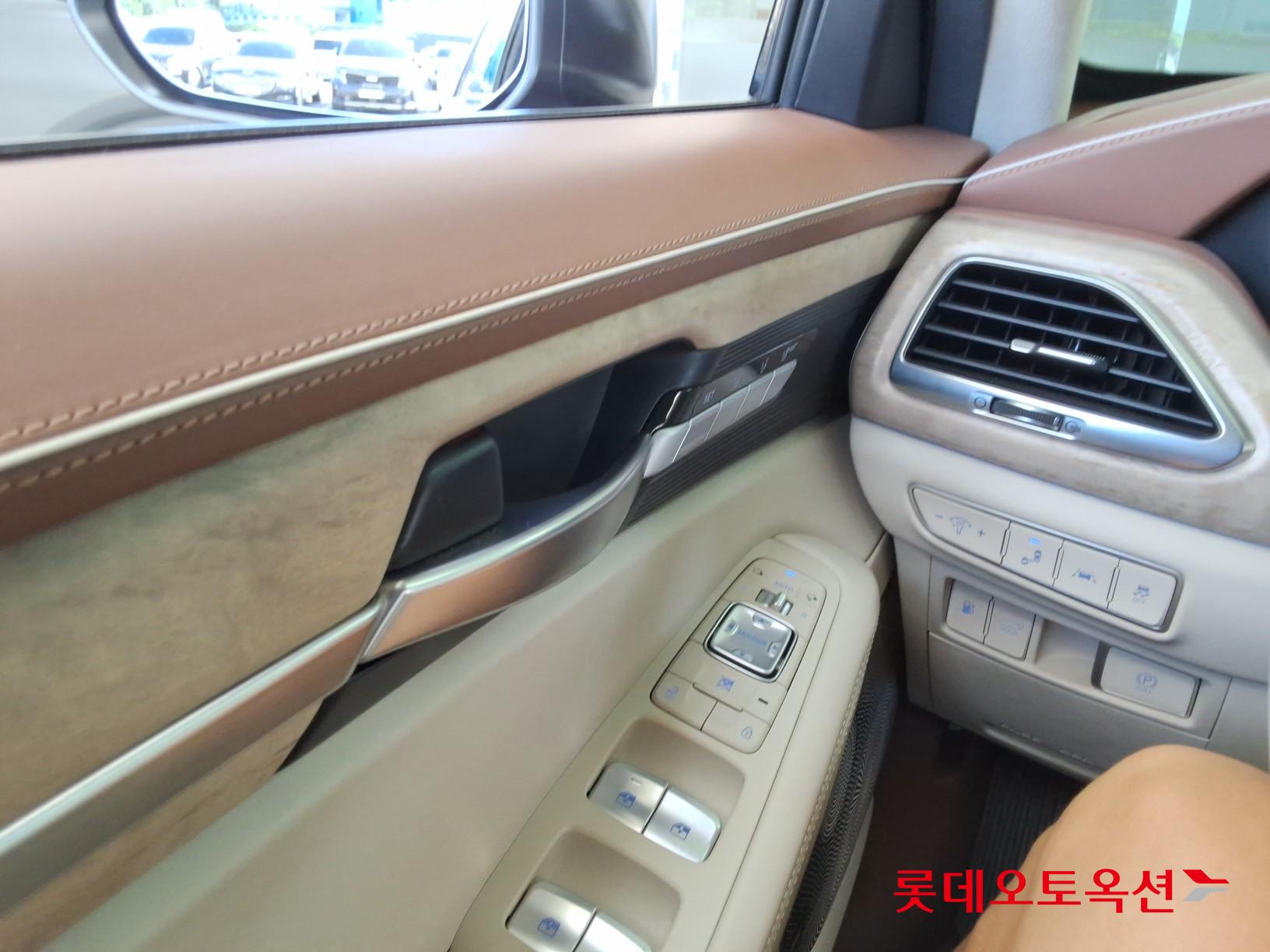 2021 - genesis g90