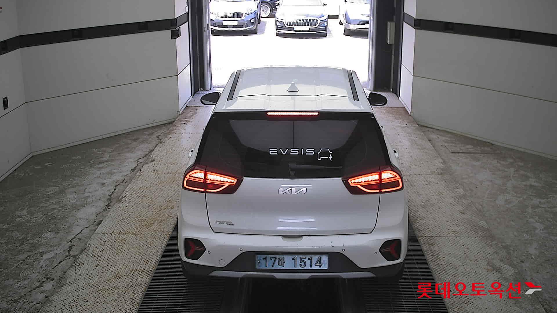 2023 - kia niro