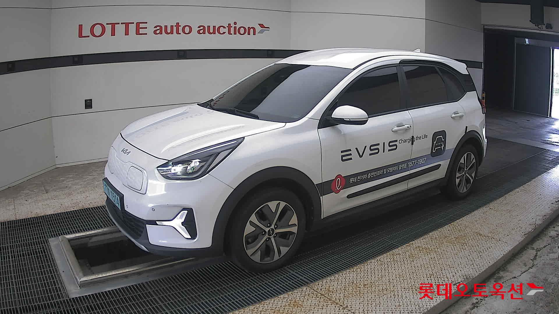 2023 - kia niro