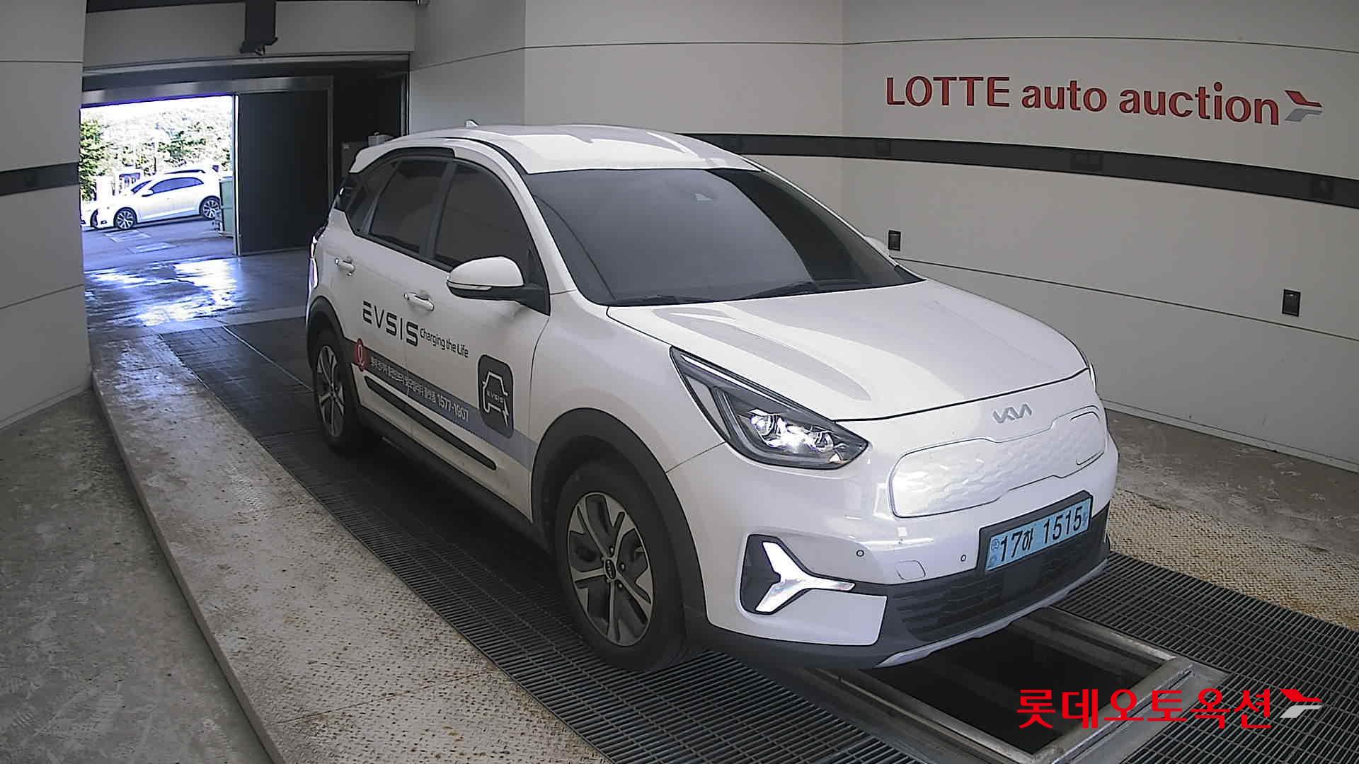2023 - kia niro