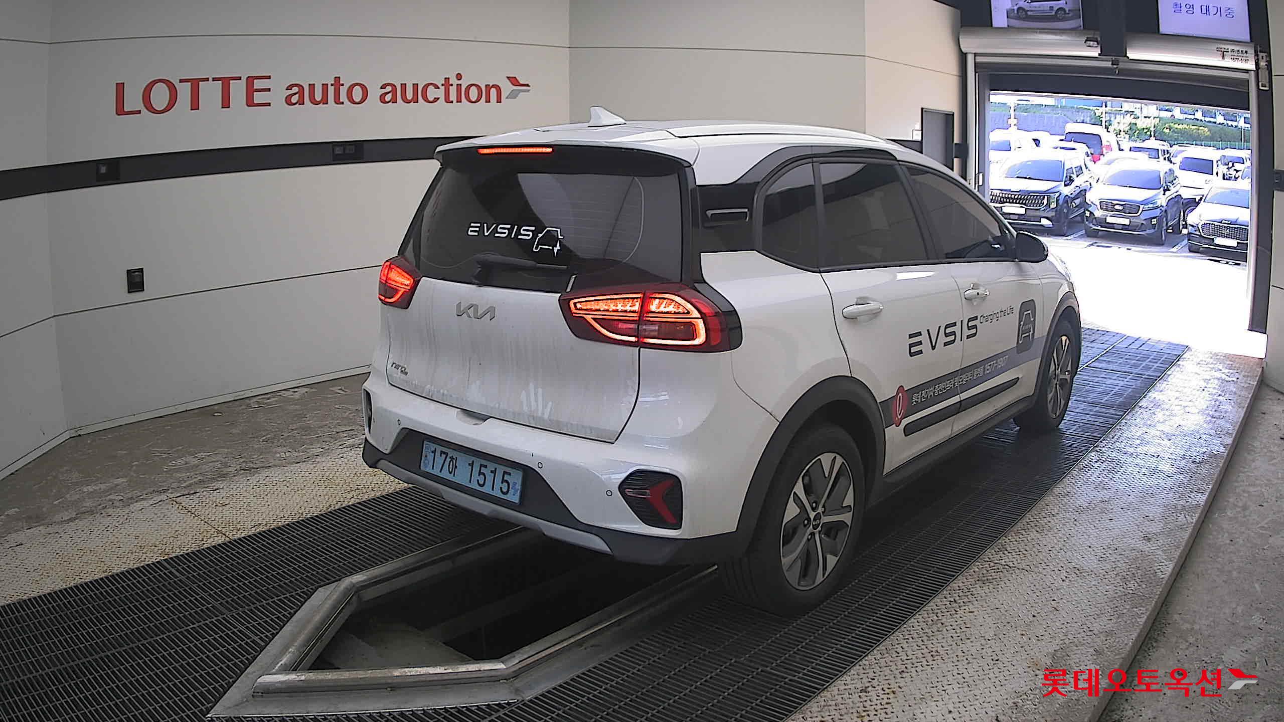 2023 - kia niro