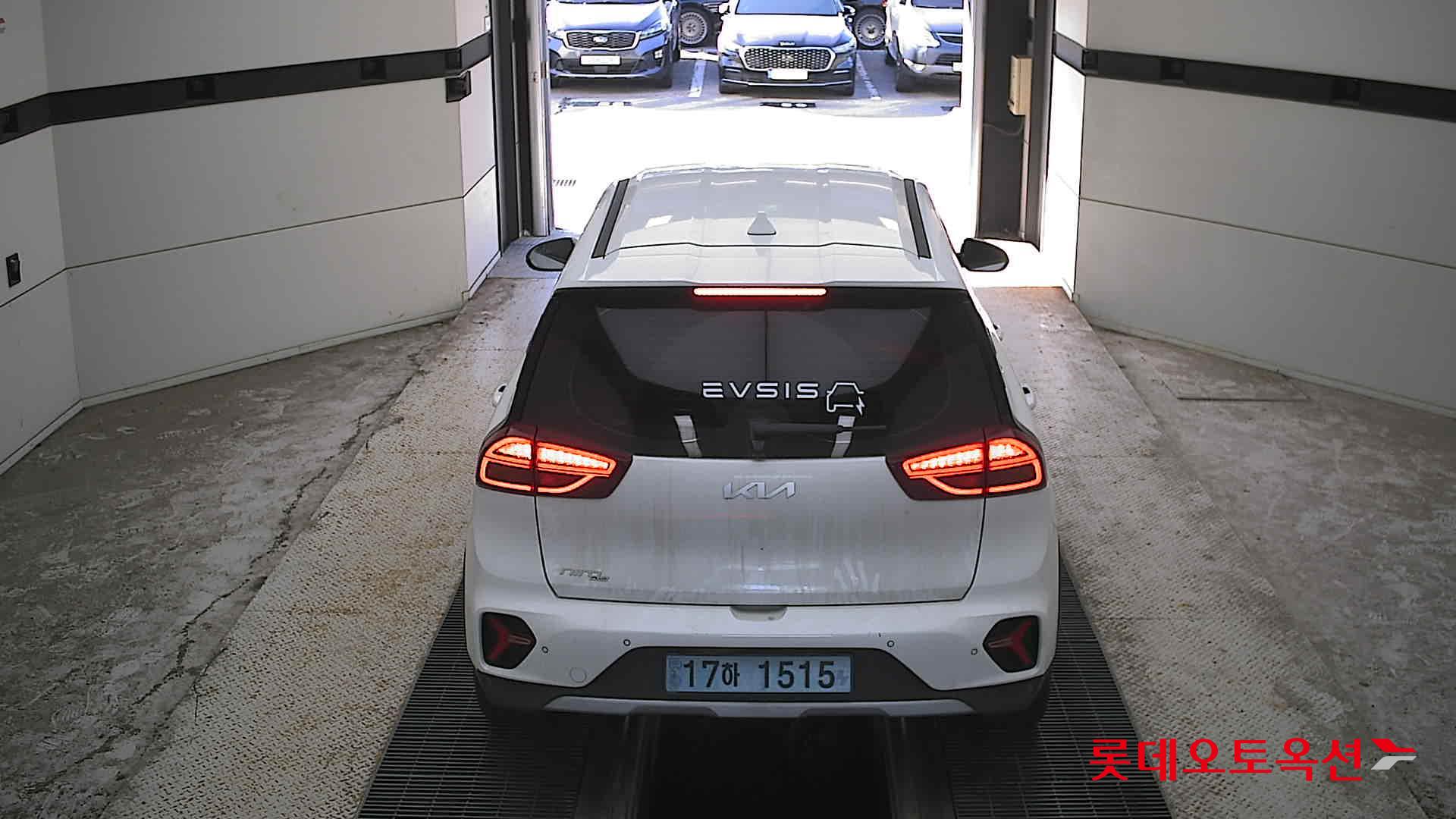 2023 - kia niro