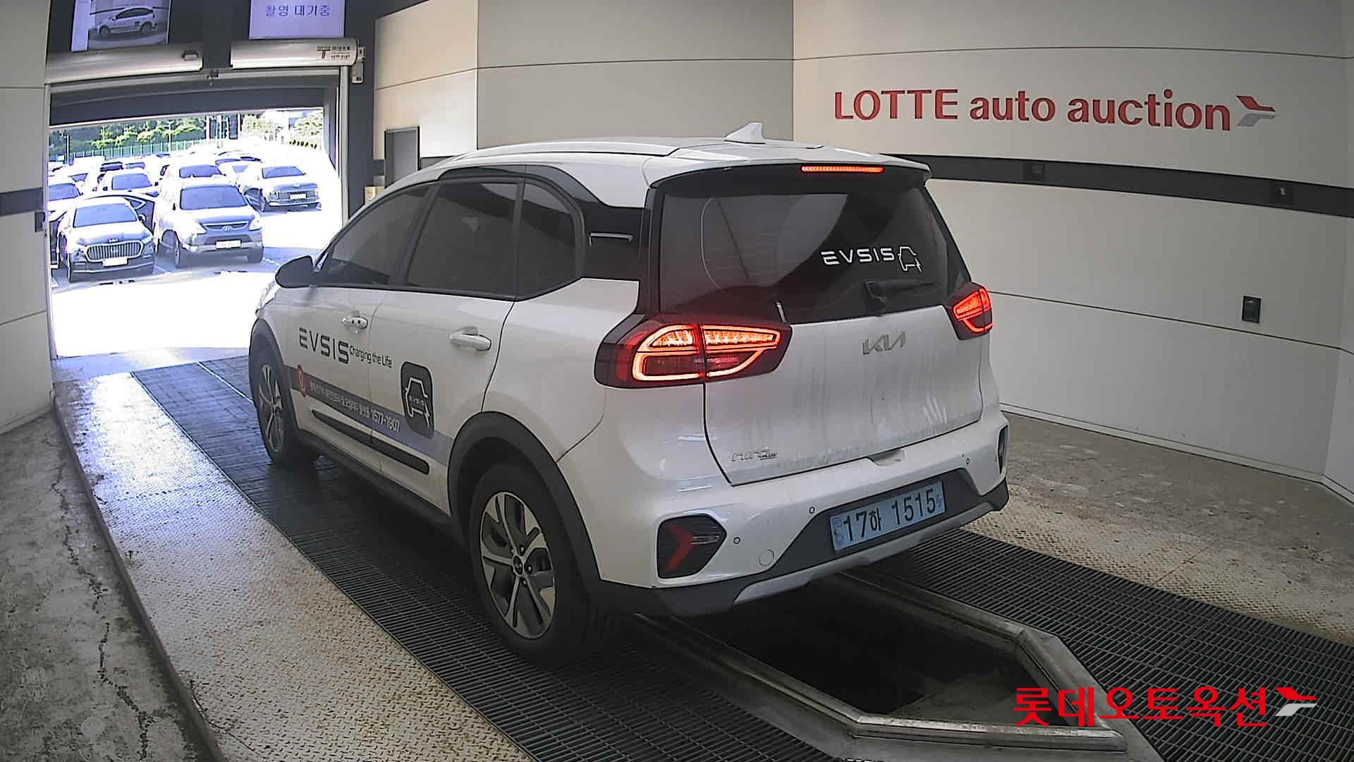 2023 - kia niro