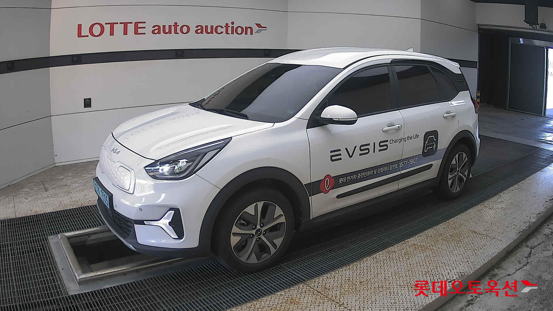 2023 - kia niro