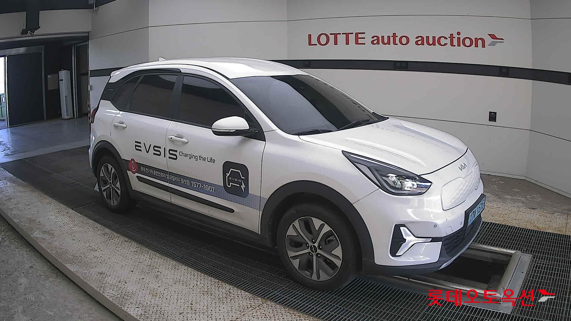 2023 - kia niro