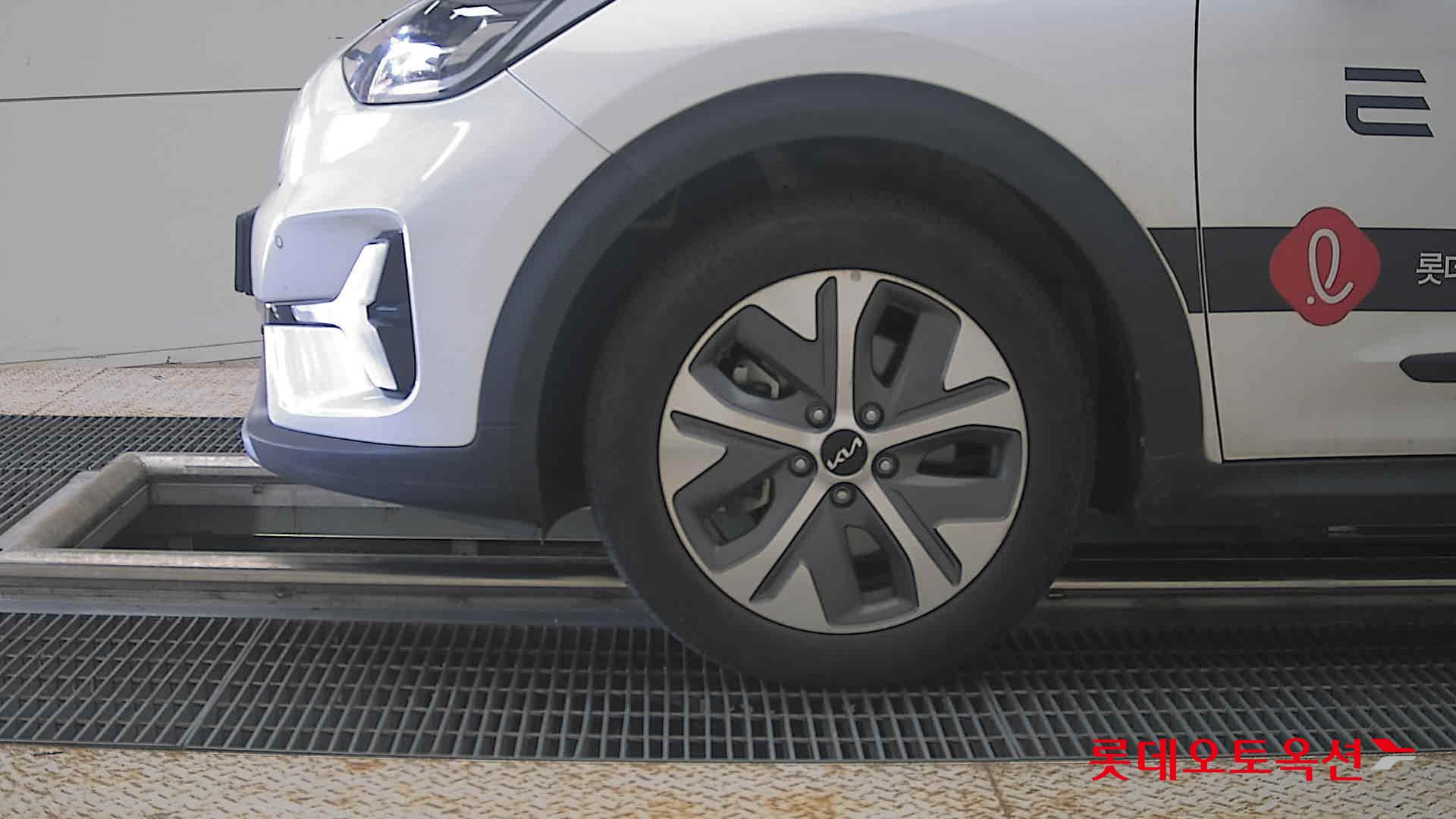 2023 - kia niro
