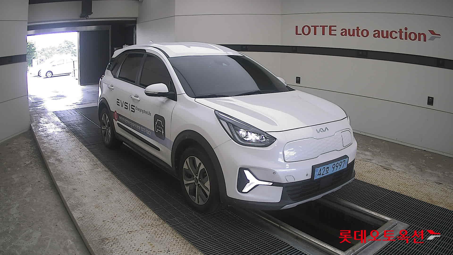 كيا Niro 2023 — صورة 19