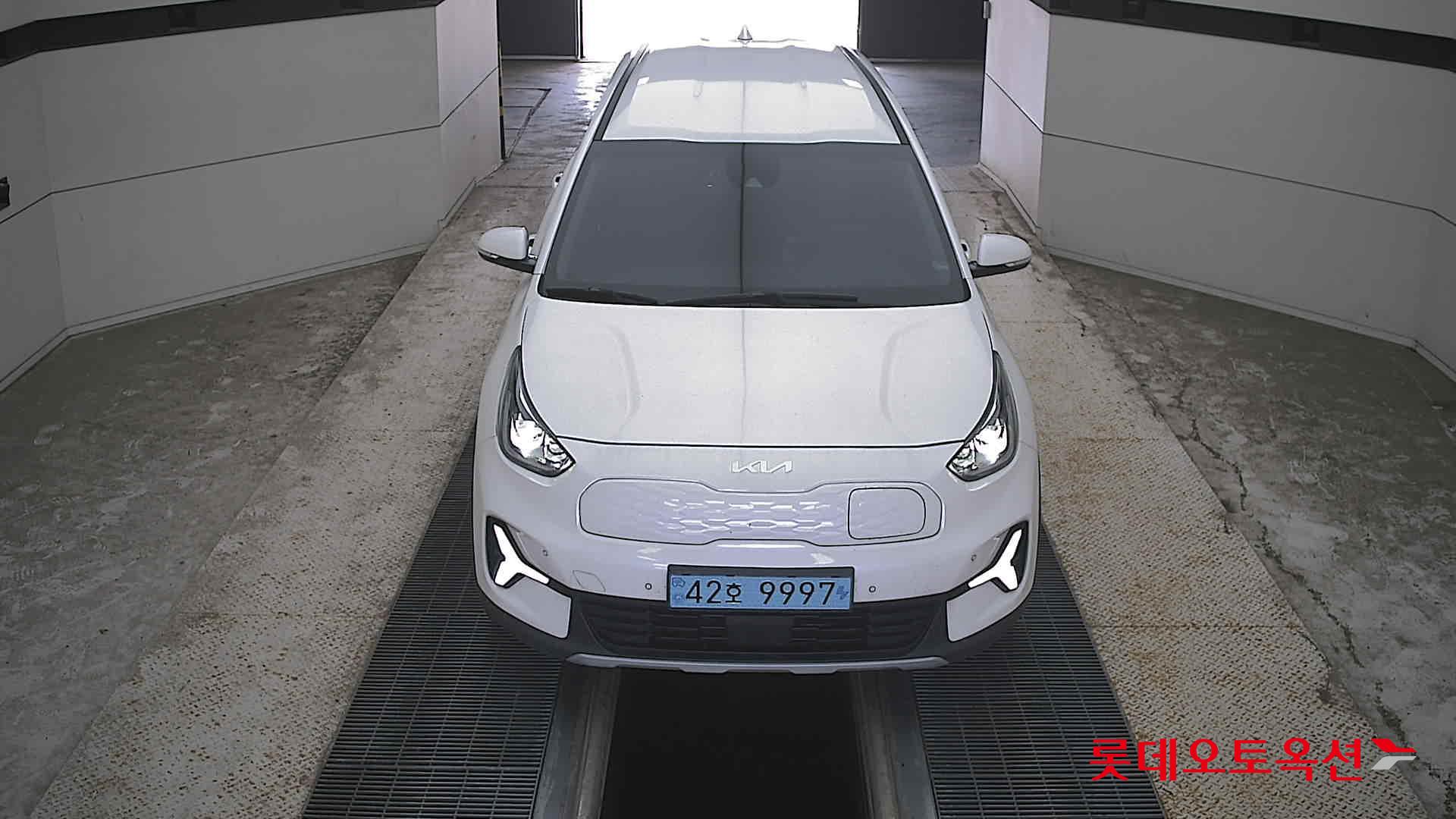 NIRO PLUS (E) 어스