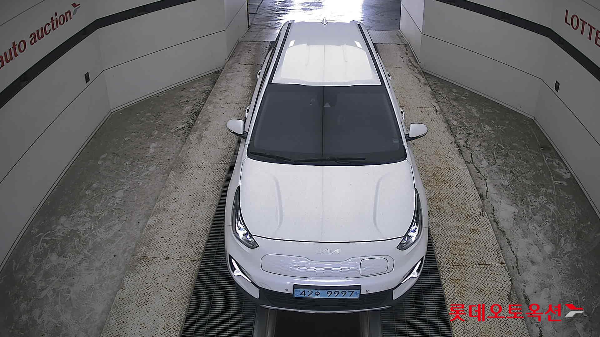 كيا Niro 2023 — صورة 25