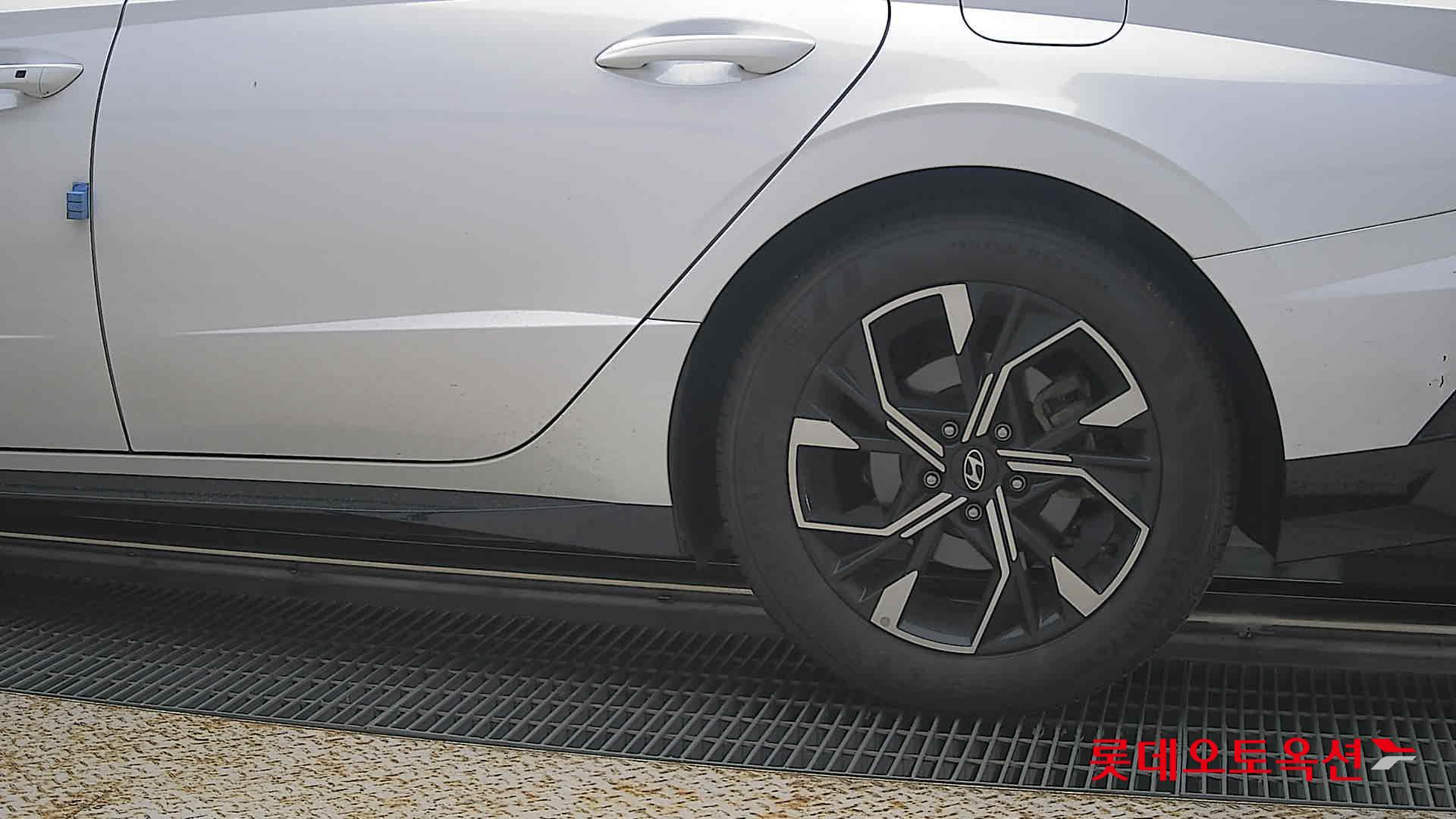 هيونداي سوناتا 2024 AT