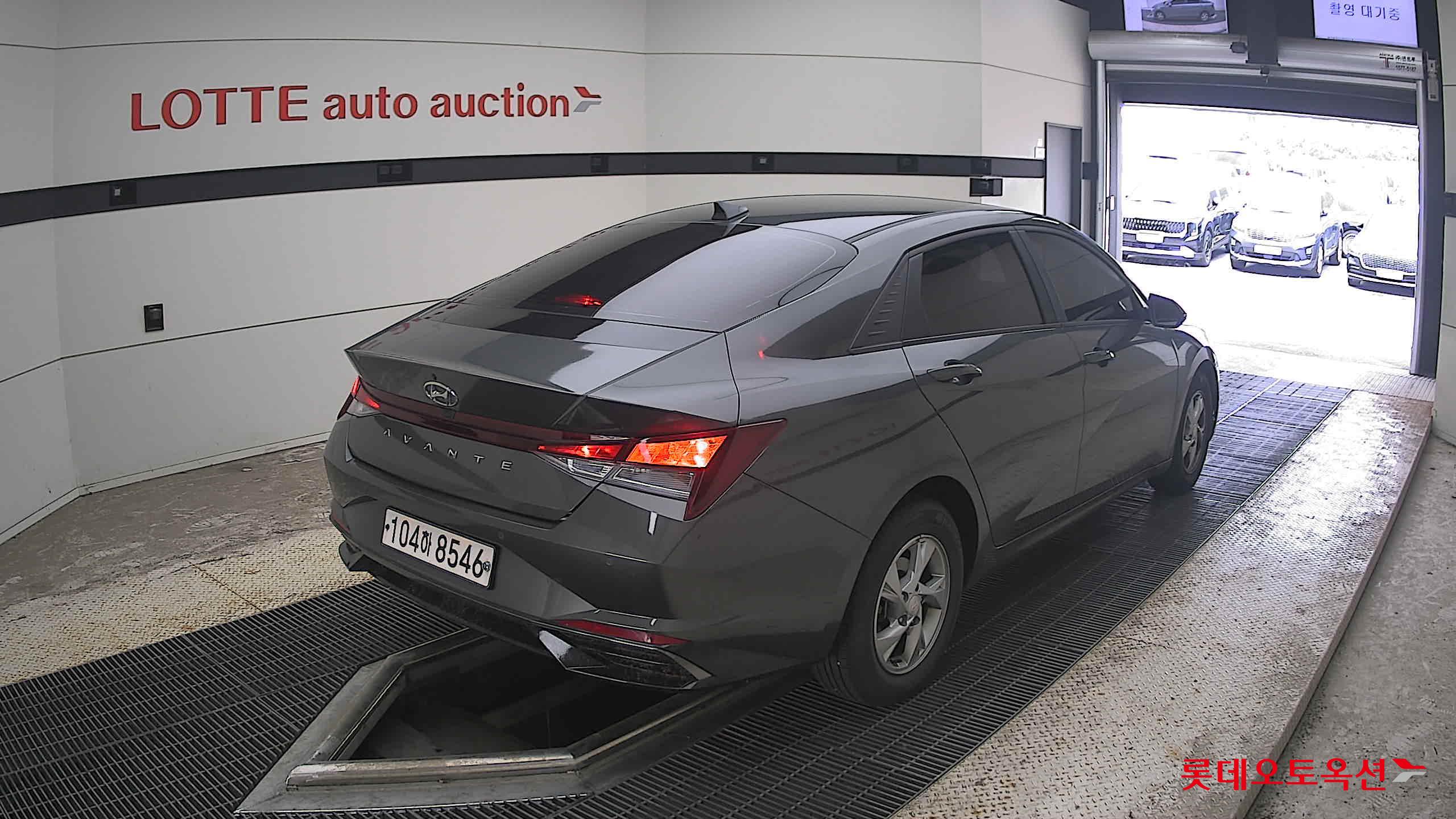 2021 - hyundai avante