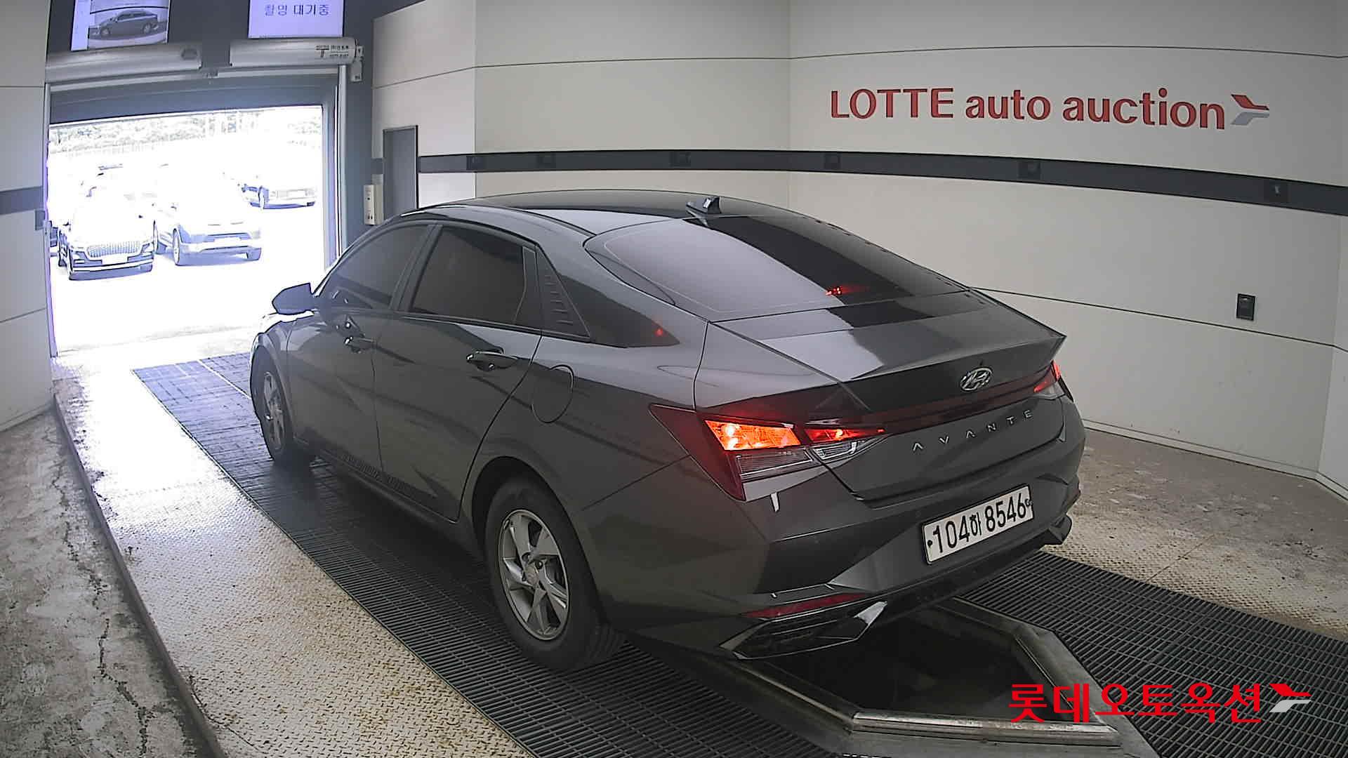 2021 - hyundai avante