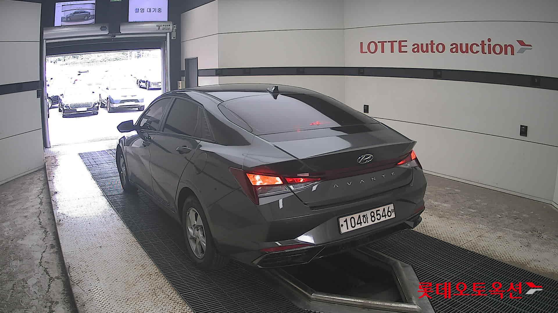 2021 - hyundai avante