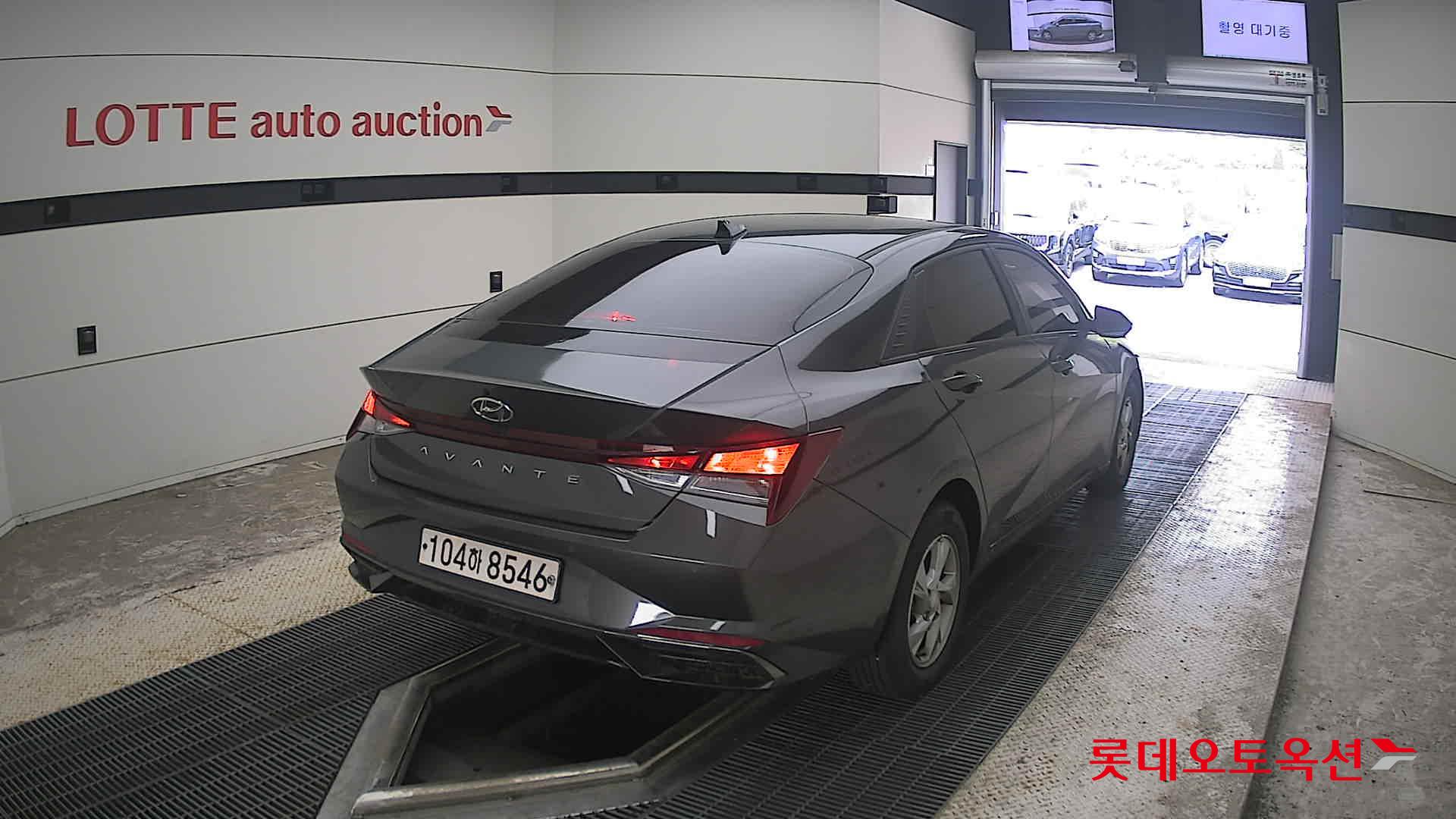 2021 - hyundai avante