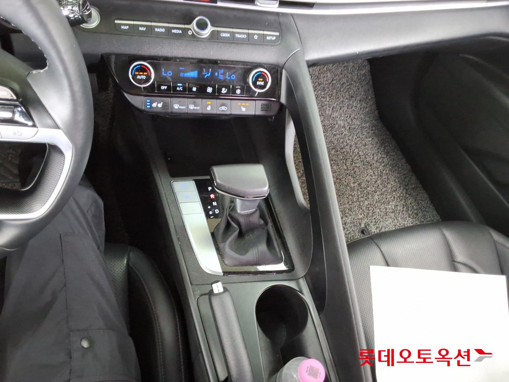 2021 - hyundai avante