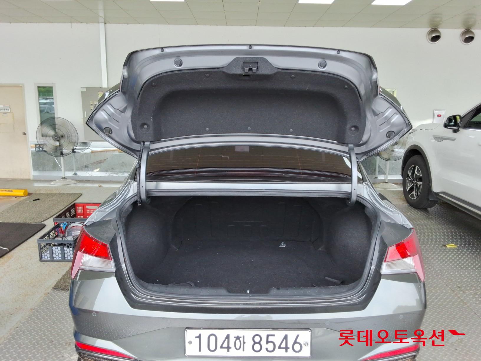 2021 - hyundai avante