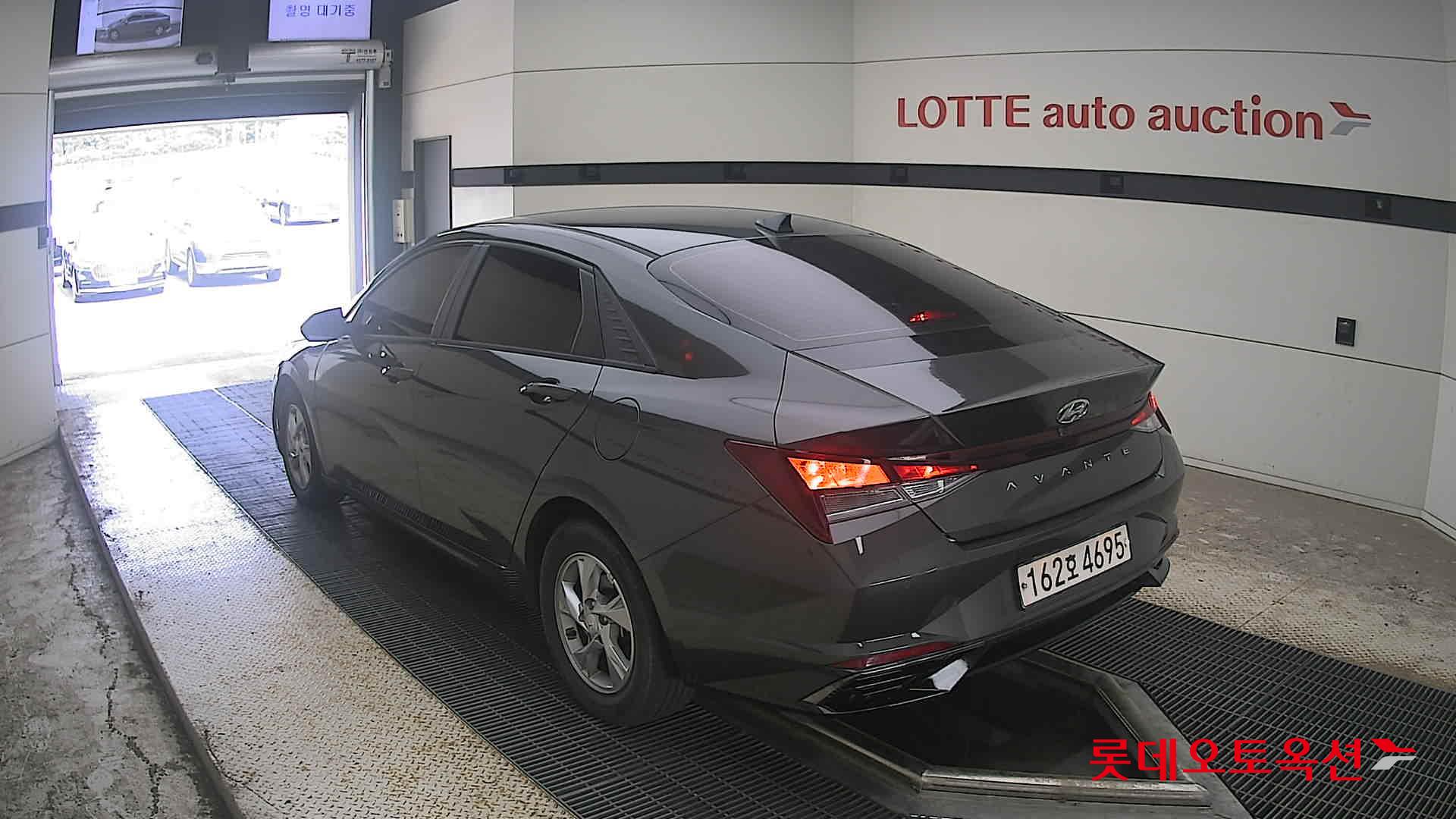 2021 - hyundai avante