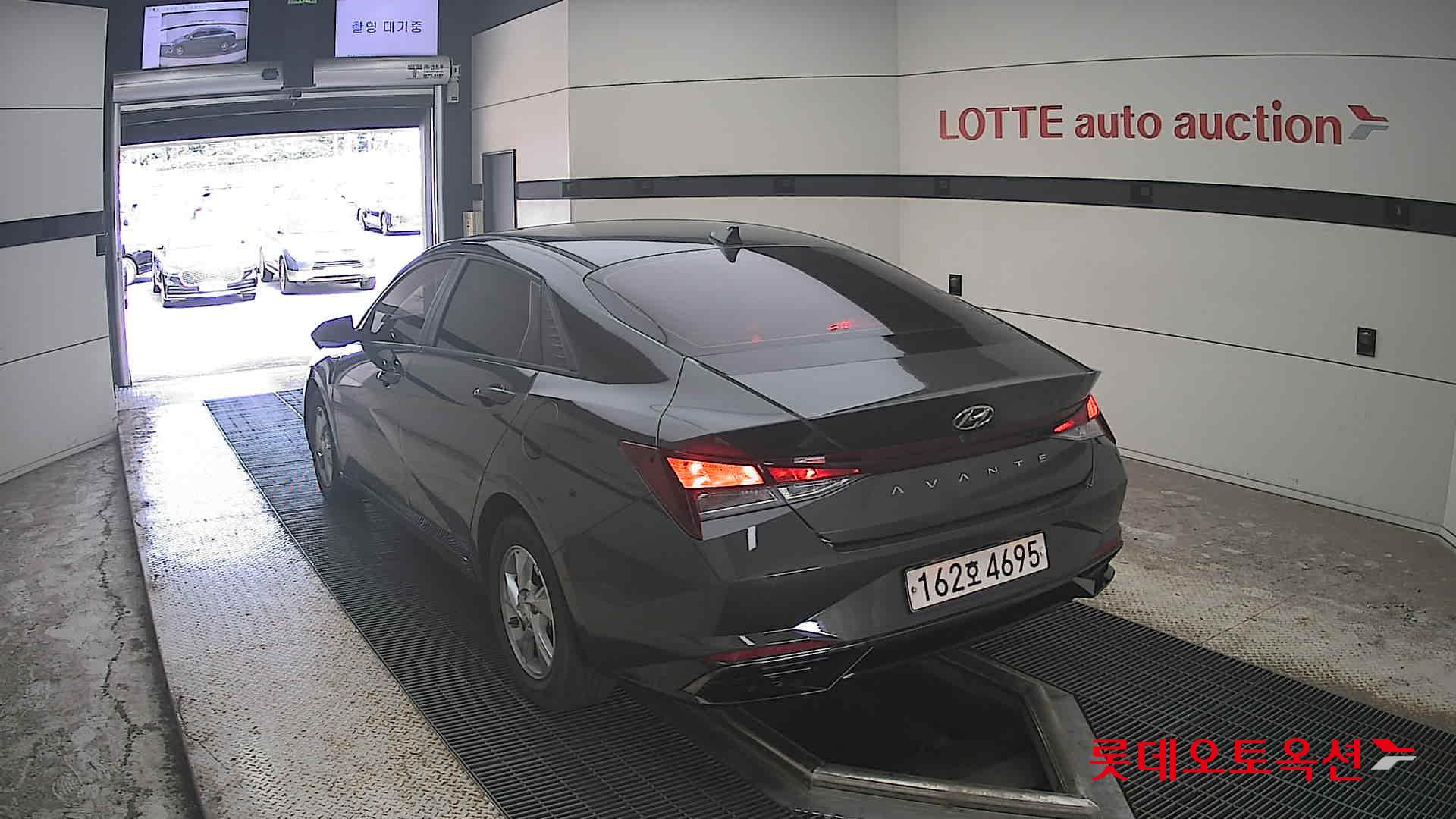 2021 - hyundai avante