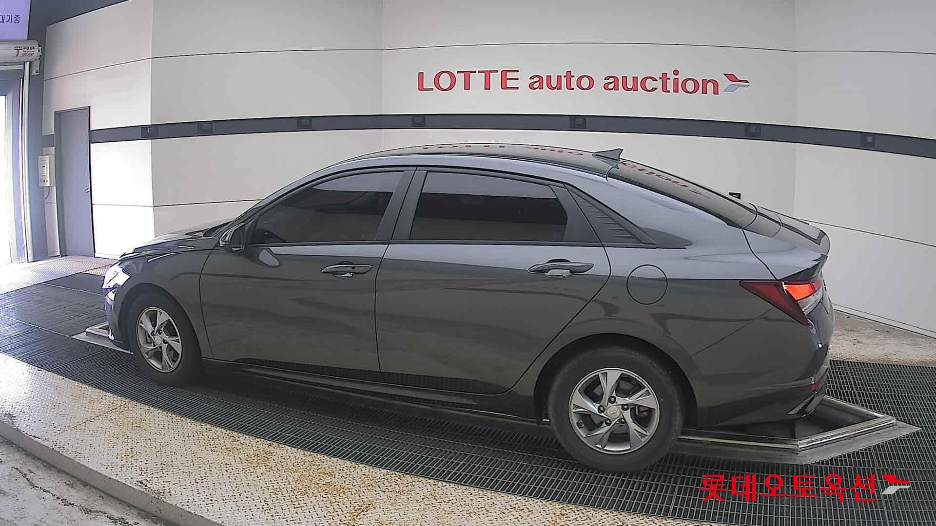 2021 - hyundai avante
