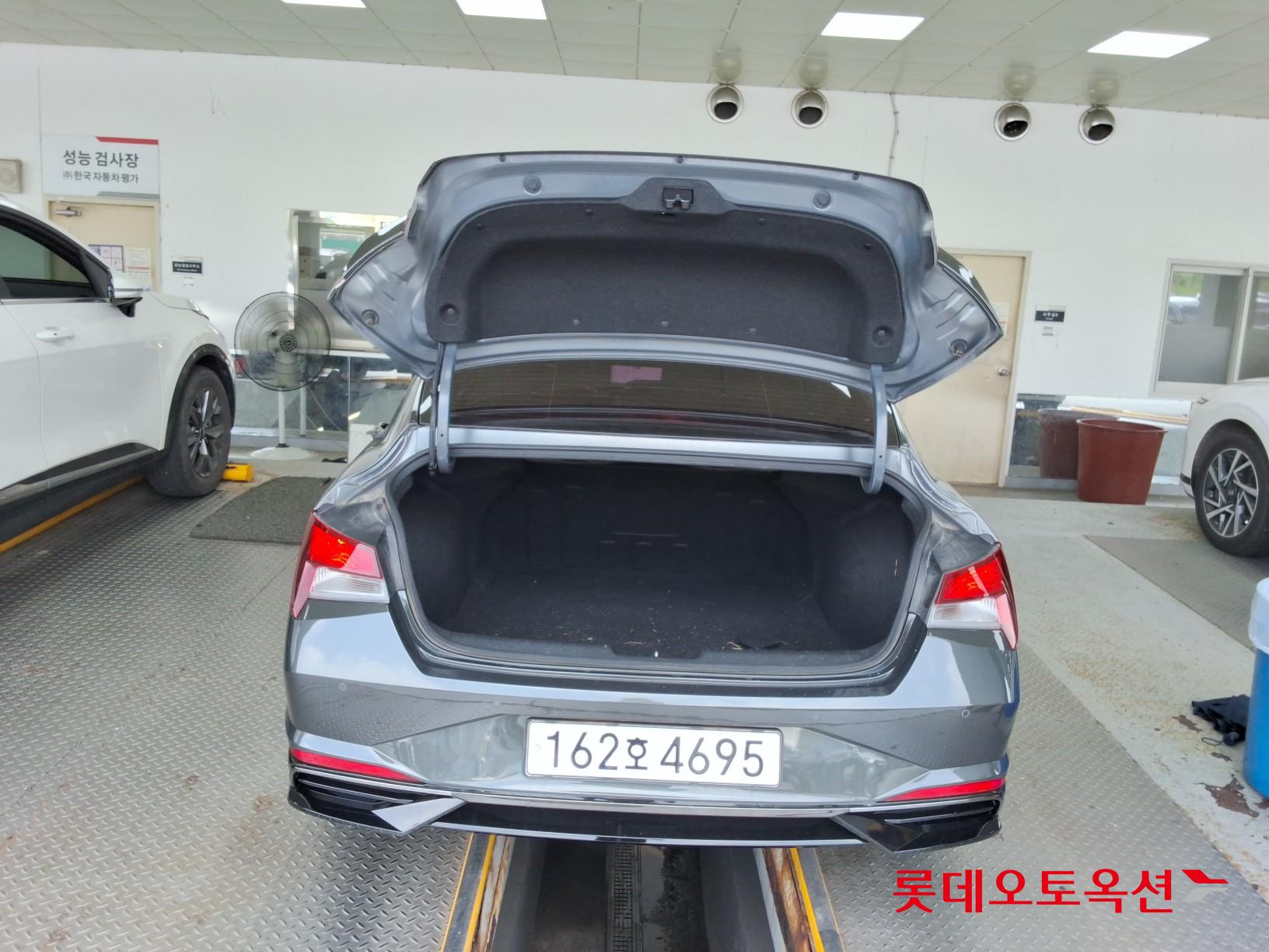 2021 - hyundai avante