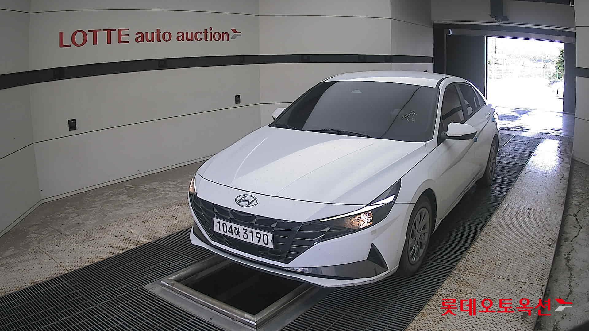2021 - hyundai avante