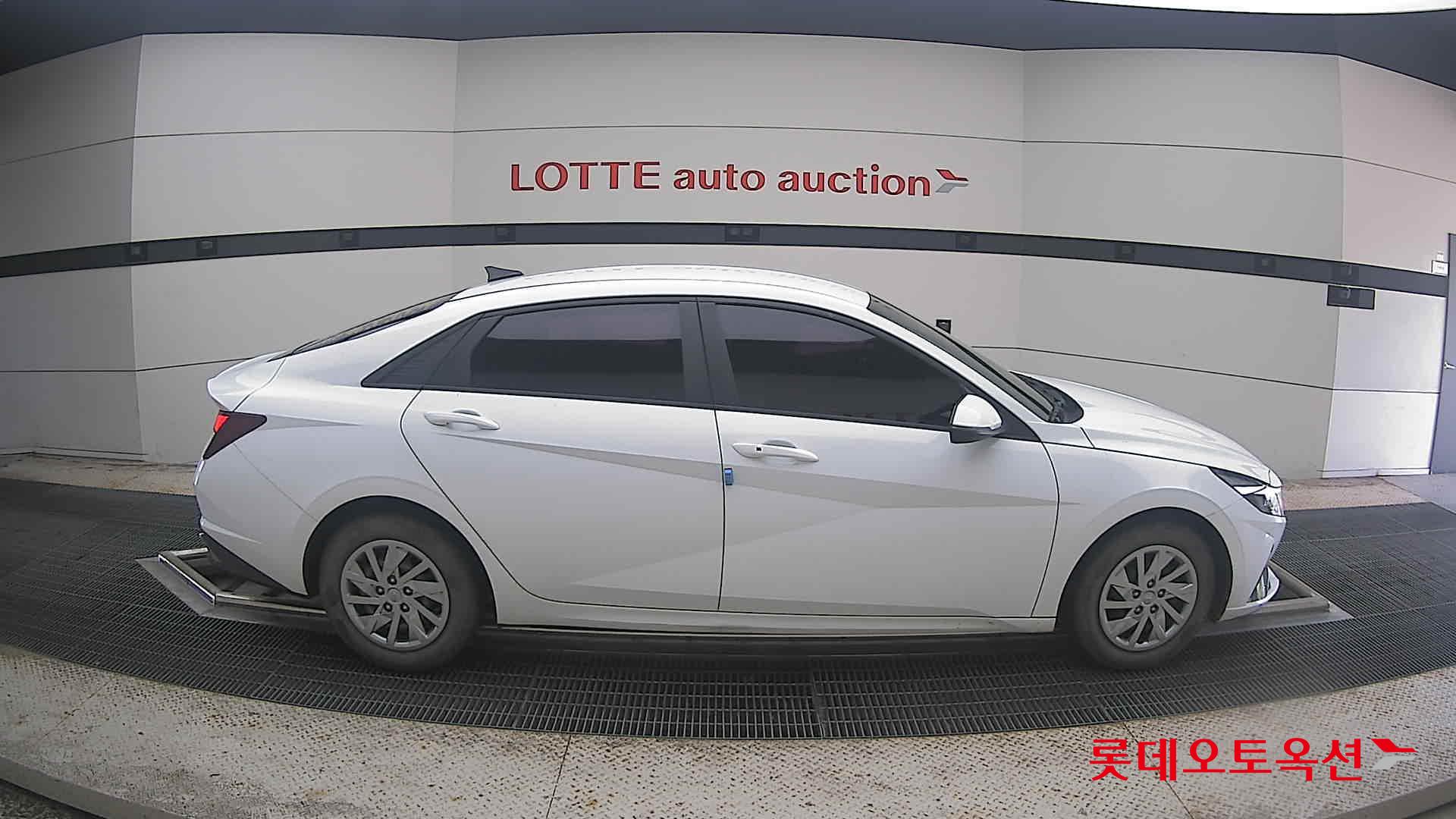2021 - hyundai avante