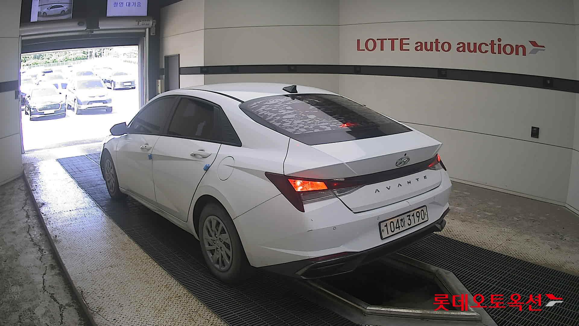 2021 - hyundai avante