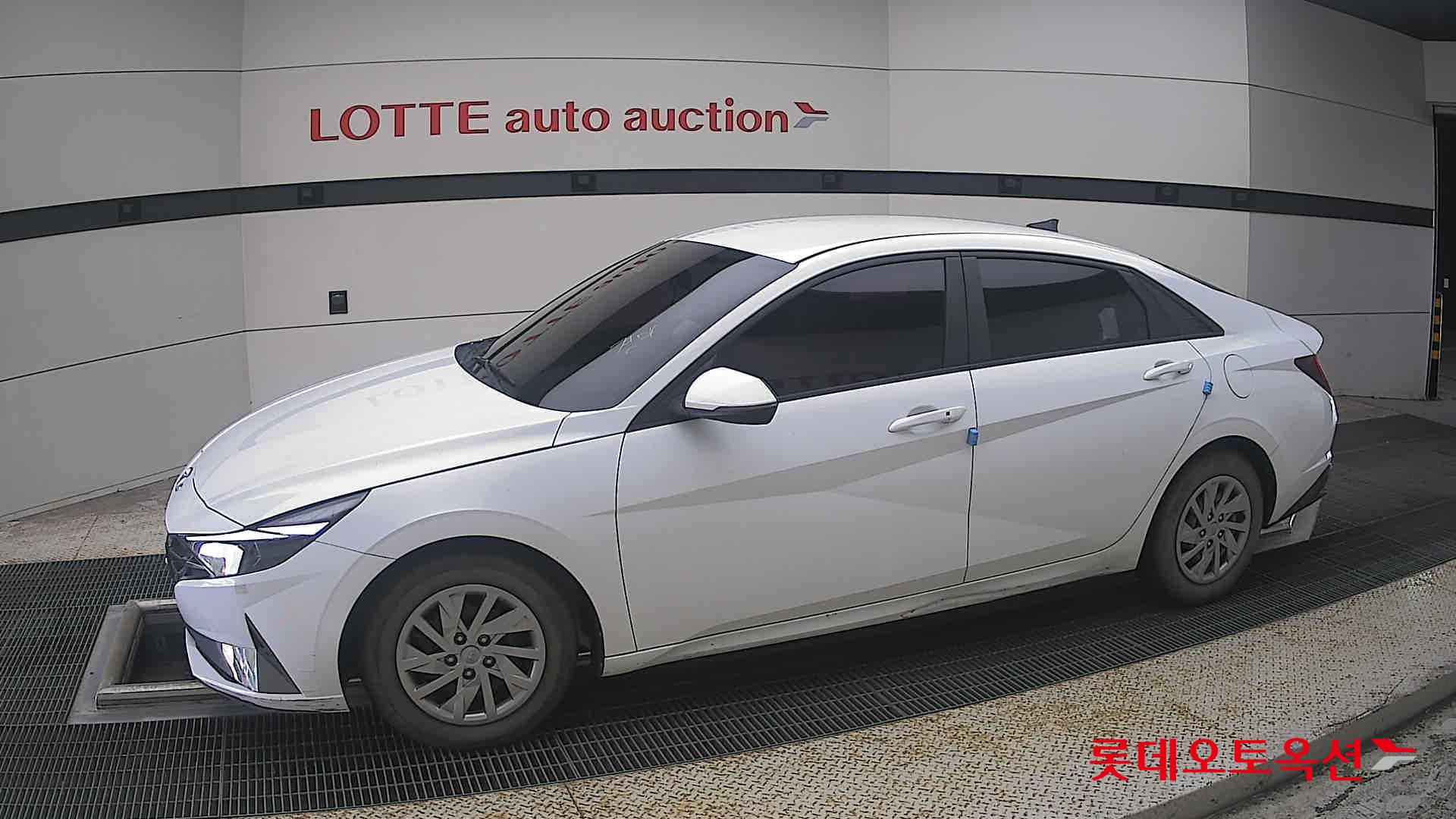 2021 - hyundai avante