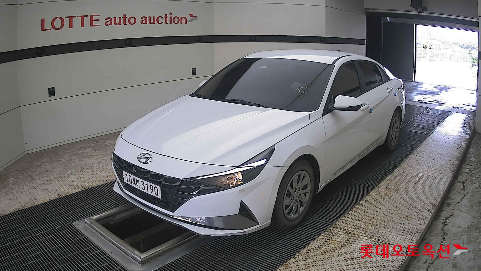 2021 - hyundai avante