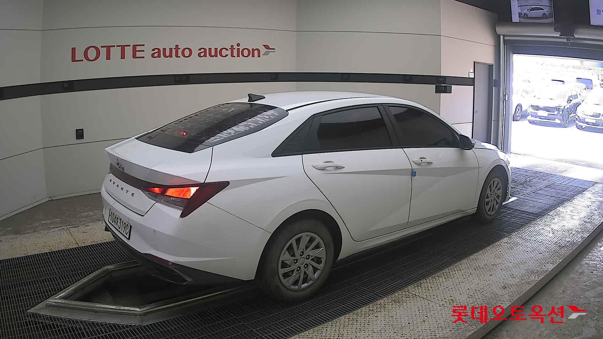 2021 - hyundai avante
