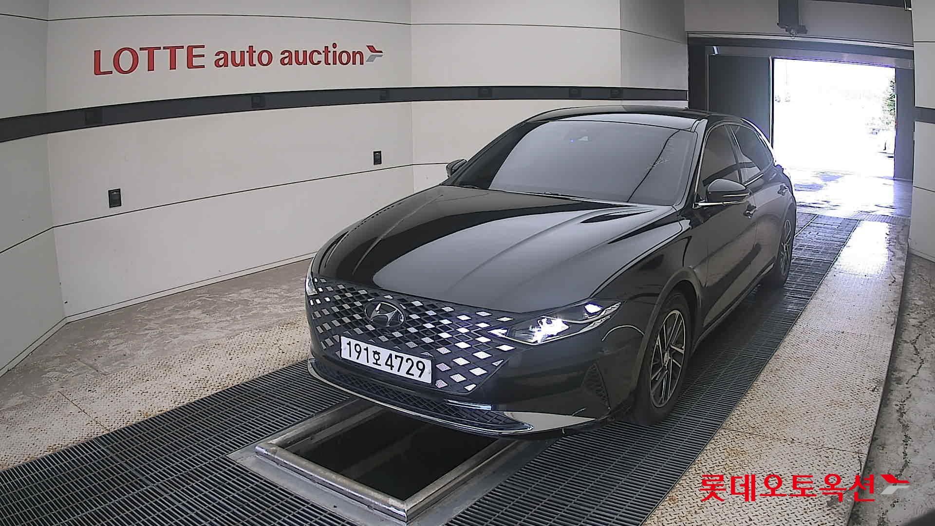 2022 - hyundai grandeur